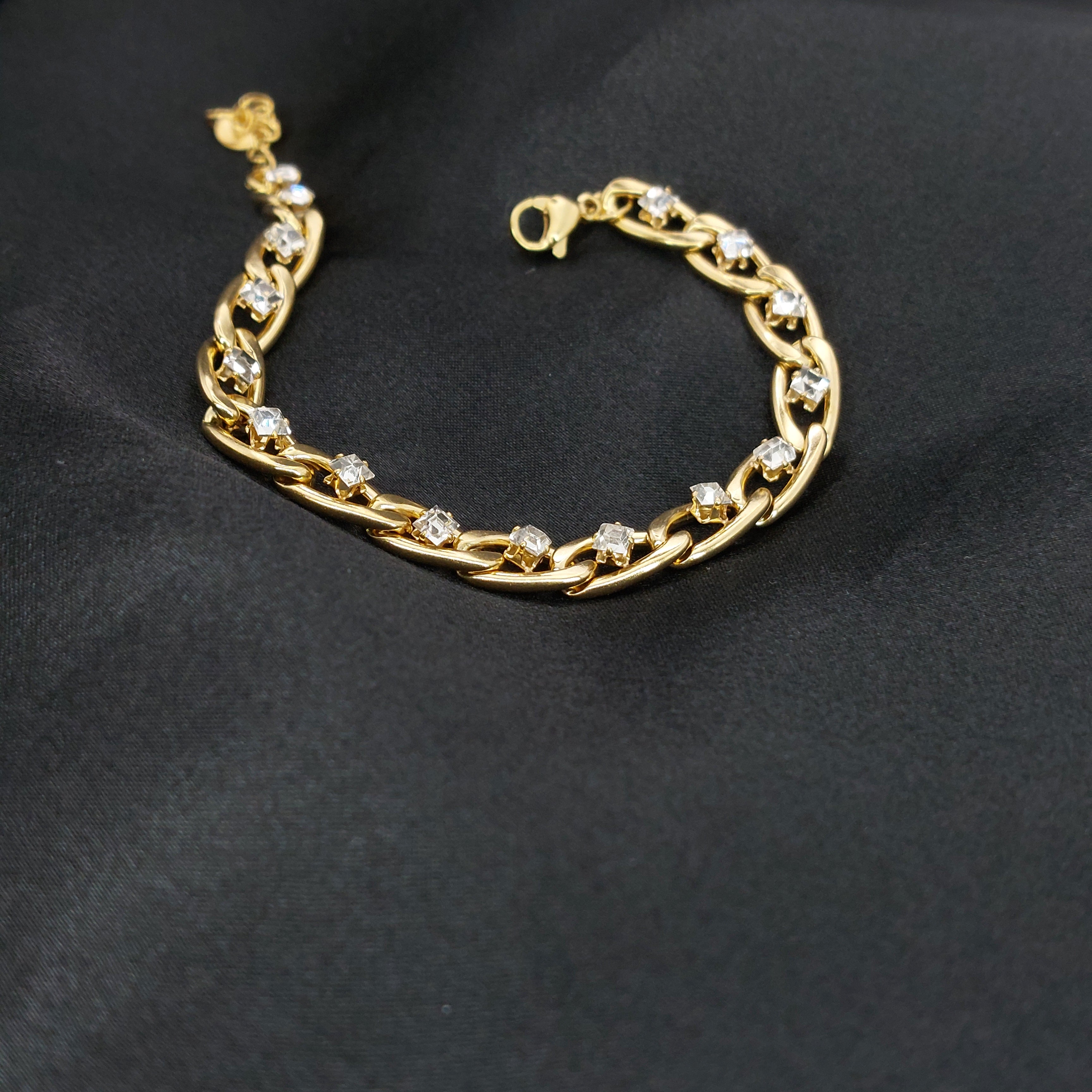 Καδένα με διαμάντια