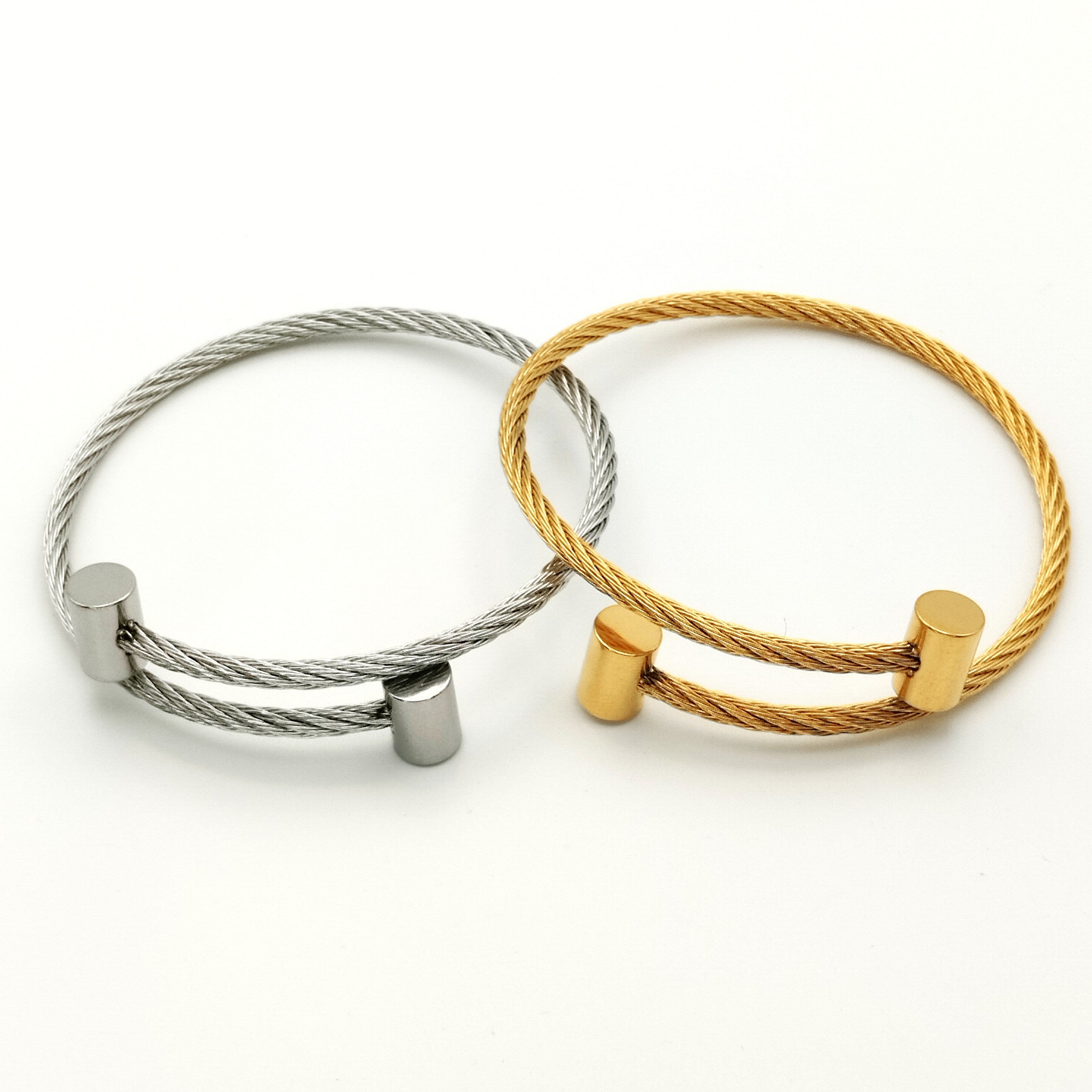 Χειροπέδα με πλεξούδα