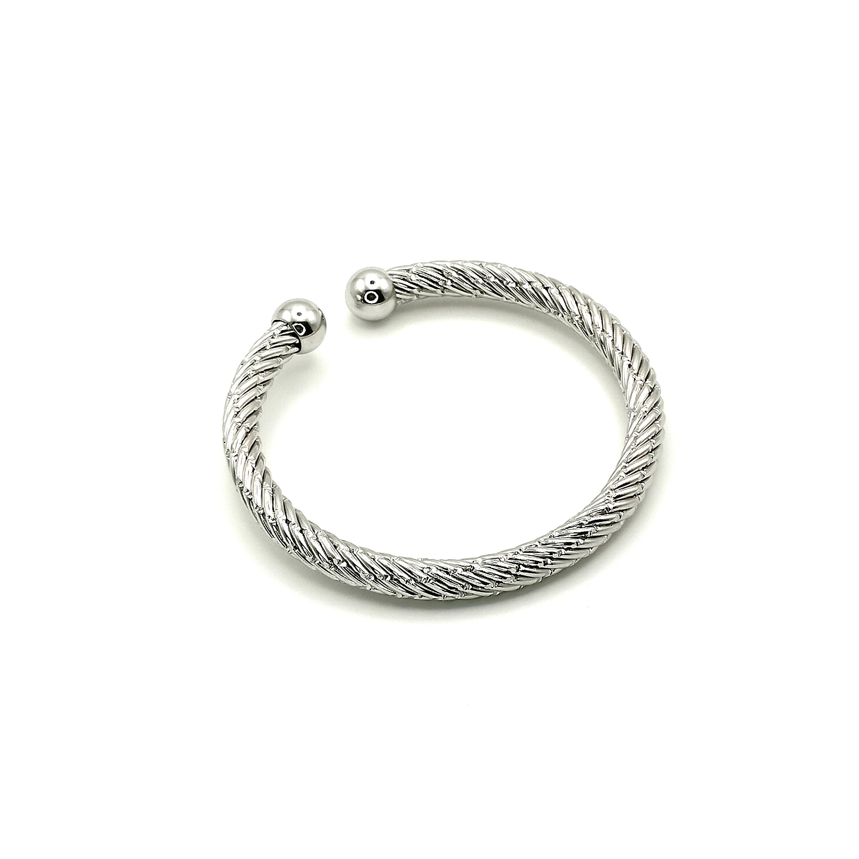 Χειροπέδα με χοντρή πλεξούδα