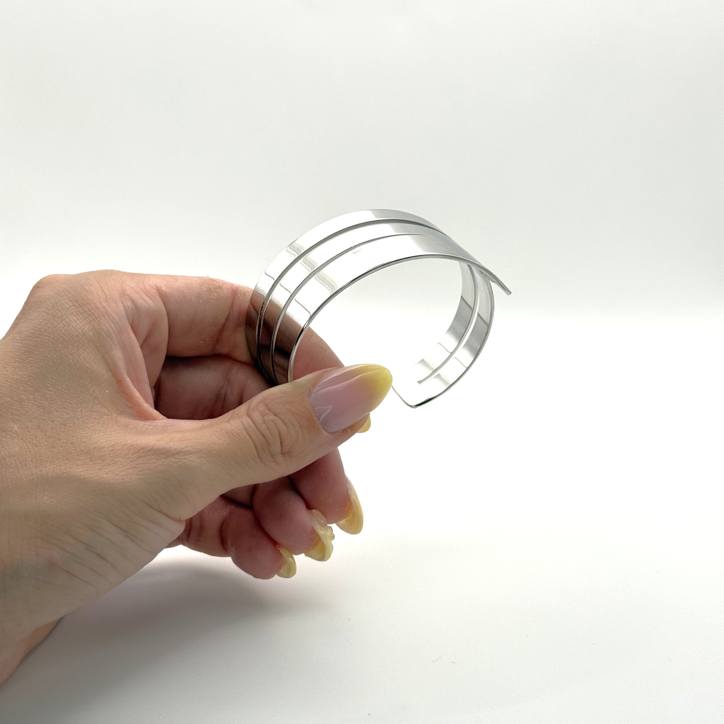 Χειροπέδα Ασύμμετρη