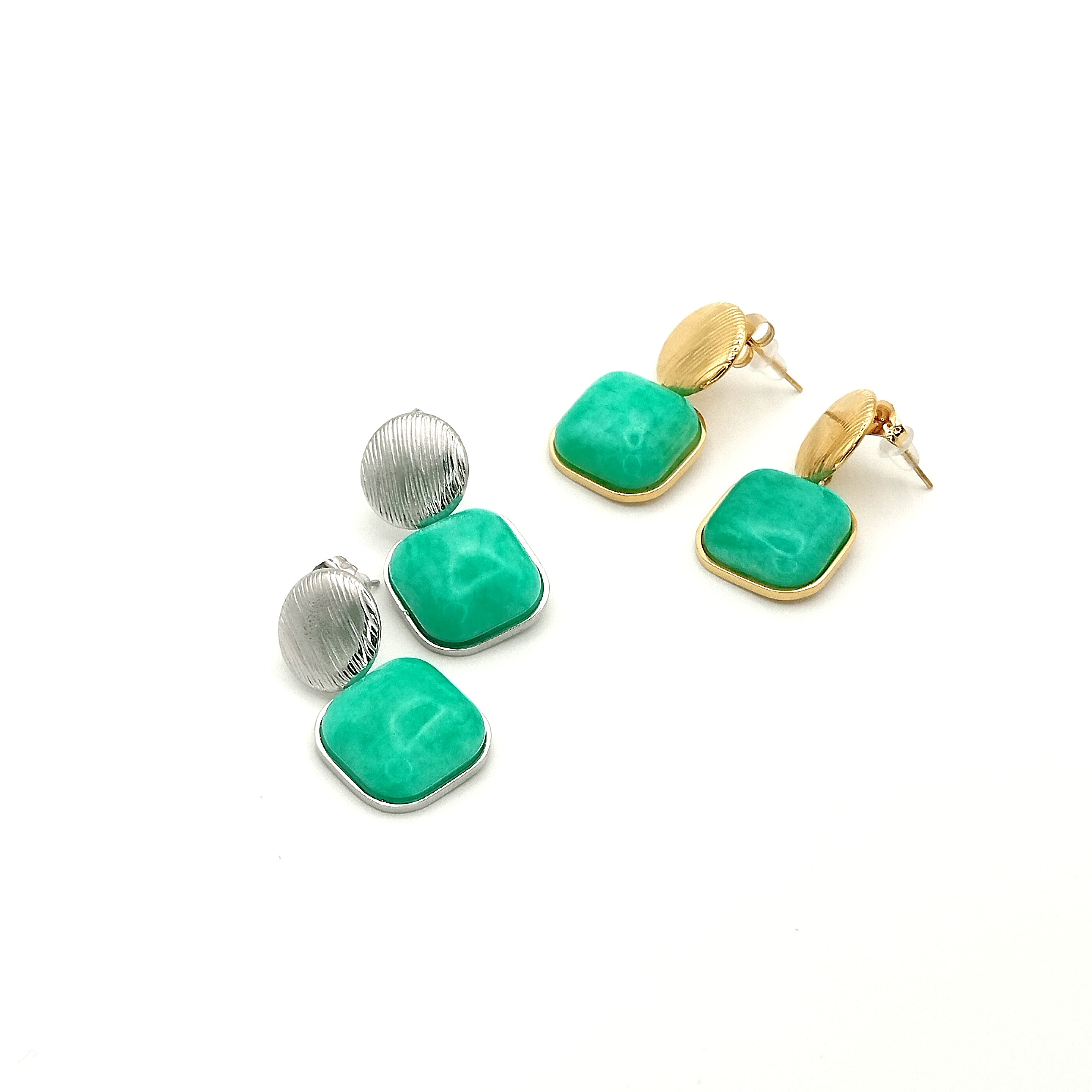 Σκουλαρίκια κρεμαστά με τετράγωνη πέτρα