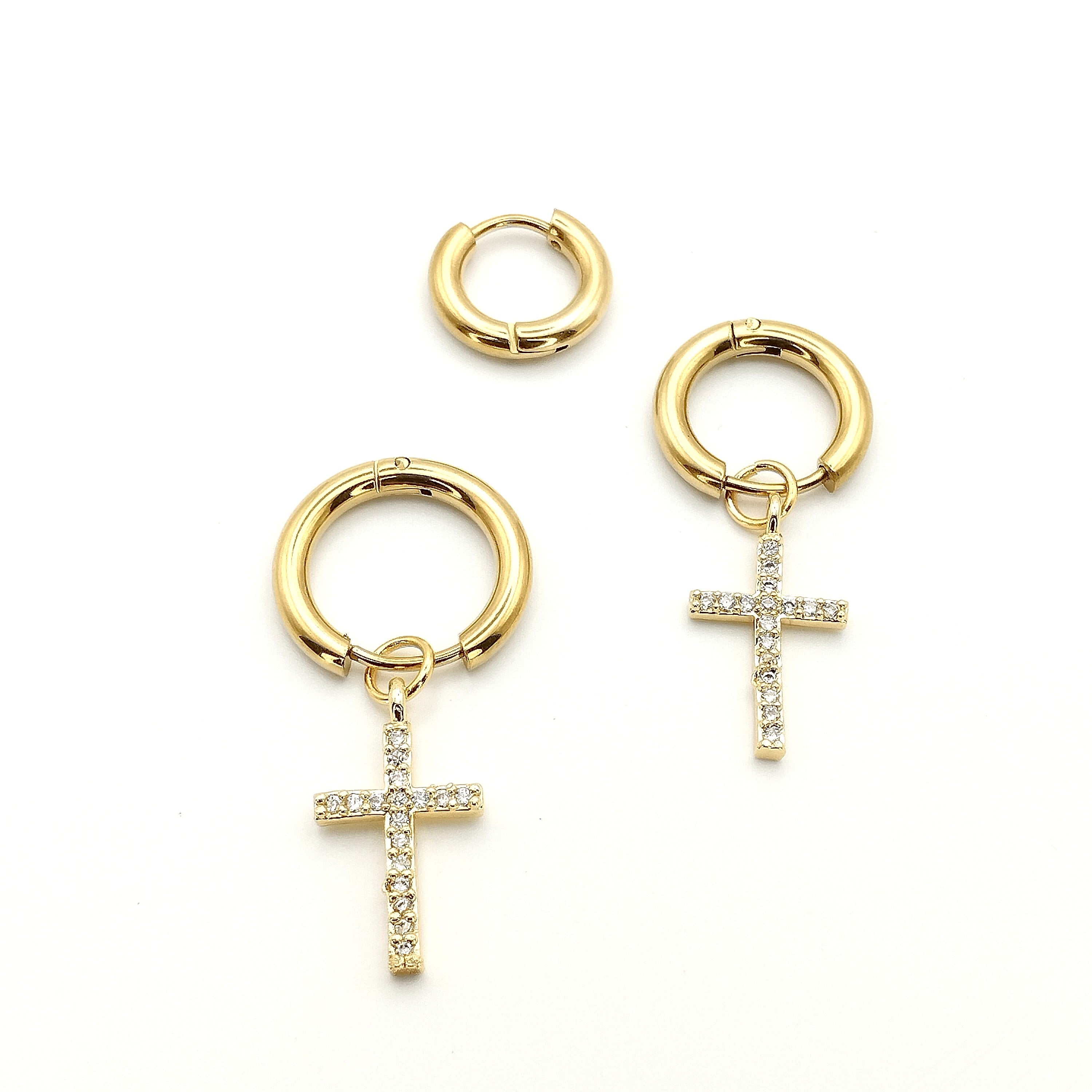 Σκουλαρίκια Κρεμαστα Σταυρός Με Διαμαντάκια Σετ