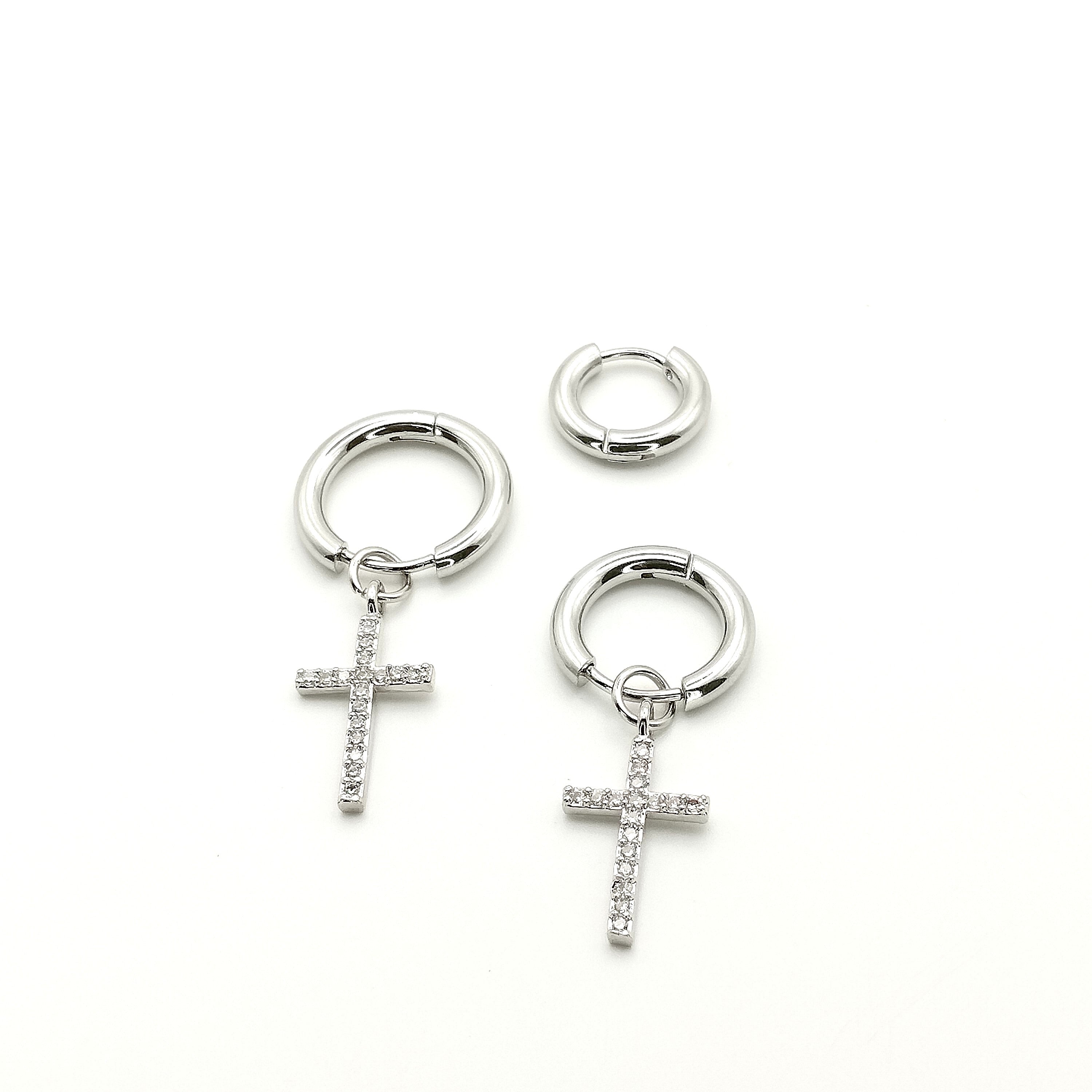 Σκουλαρίκια Κρεμαστα Σταυρός Με Διαμαντάκια Σετ