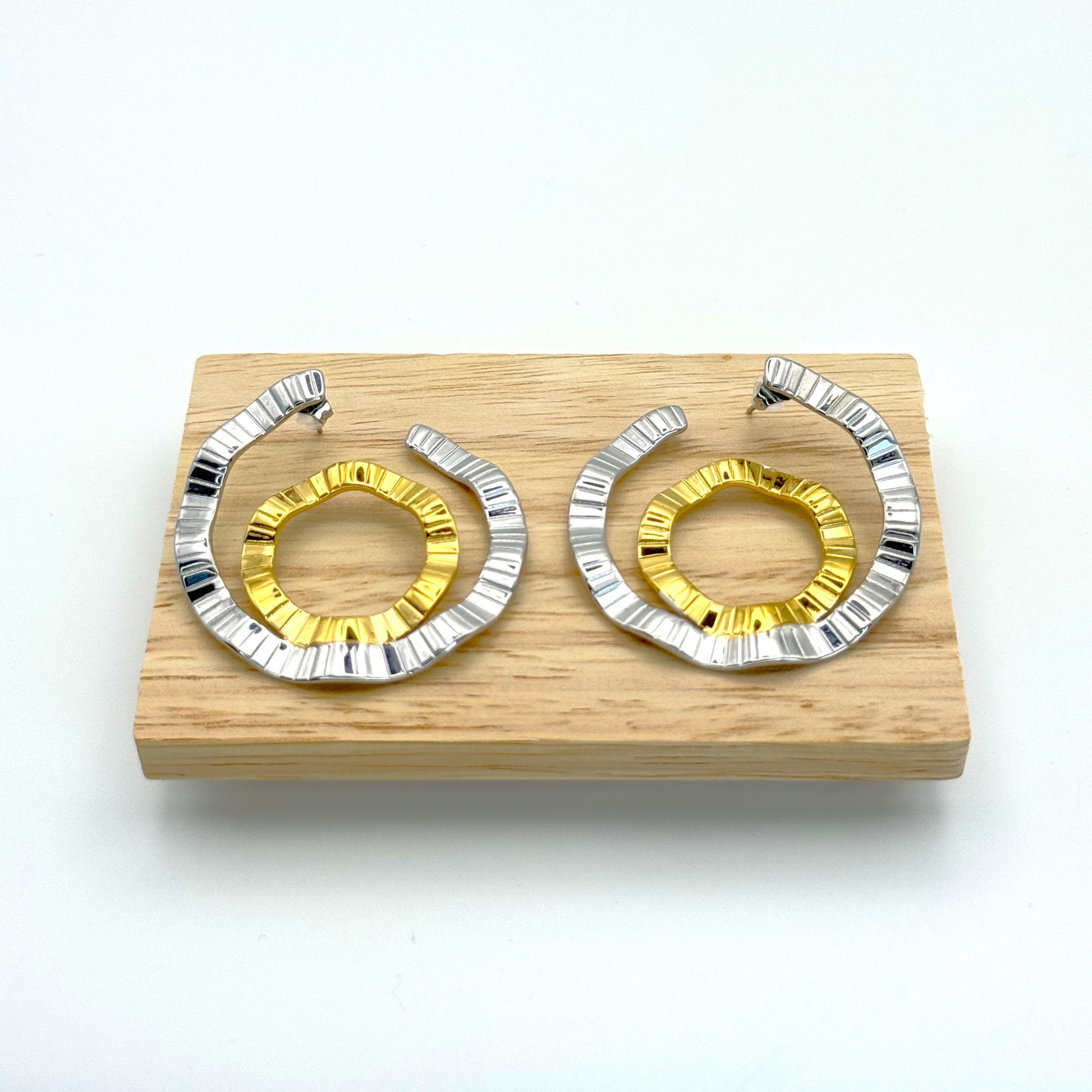 Σκουλαρίκια Δίχρωμα Σφυρήλατα