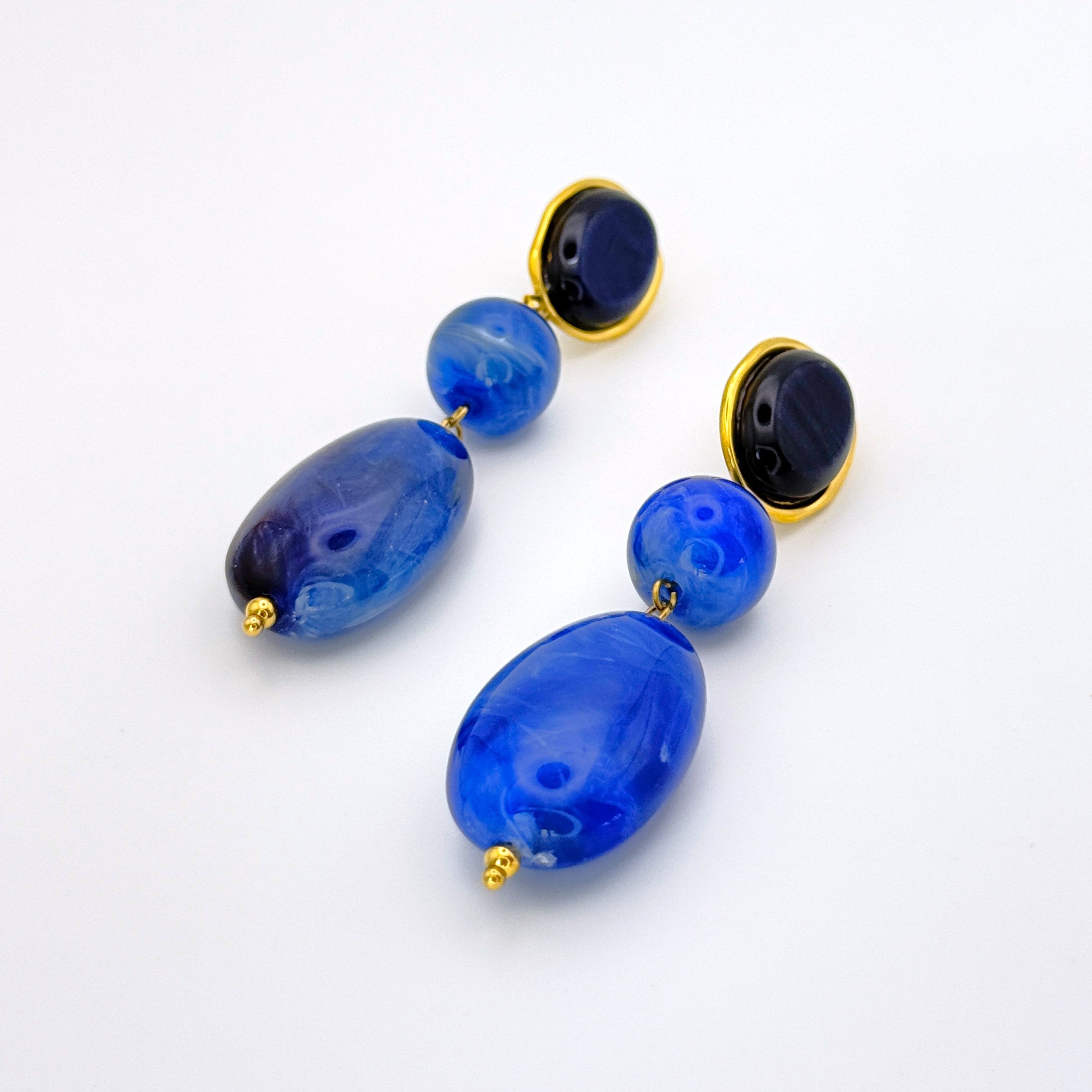 Σκουλαρίκια Ατσάλινα Κρεμαστά Με Πέτρες Ρητίνης