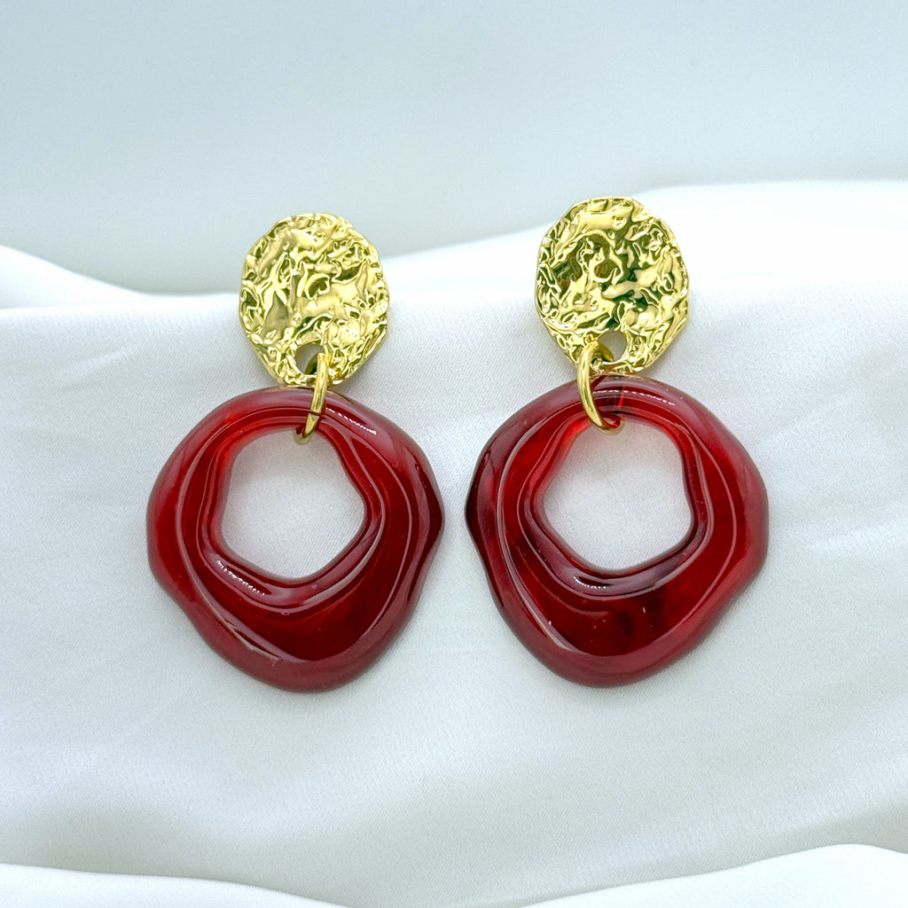 Σκουλαρίκια Ατσάλινα Κρεμαστά Κόκκινη Ρητίνη Με Σφυρήλατο Στοιχείο