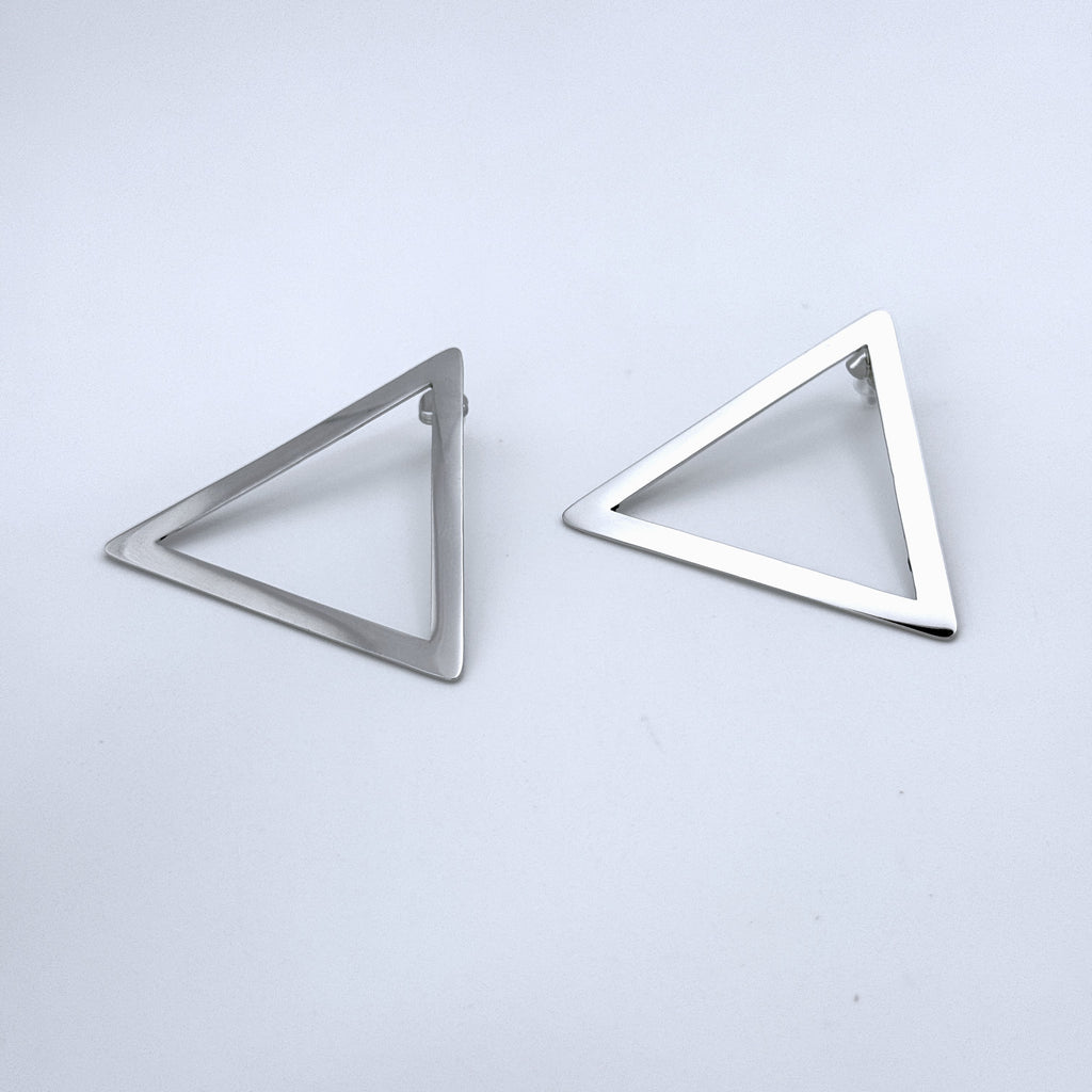 Σκουλαρίκια Ατσάλινα Γεωμετρικό Τρίγωνο (Minimal)