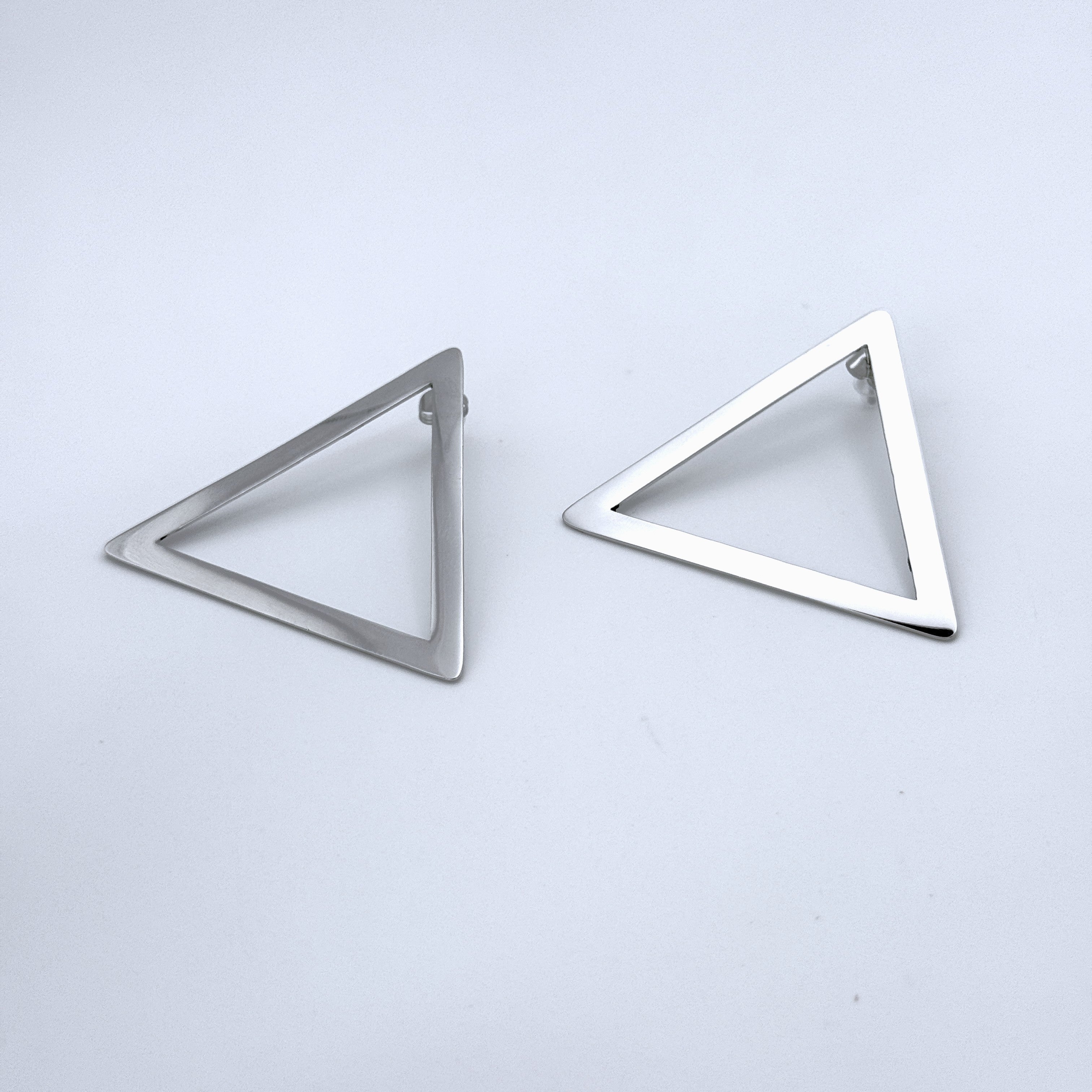Σκουλαρίκια Ατσάλινα Γεωμετρικό Τρίγωνο (Minimal)