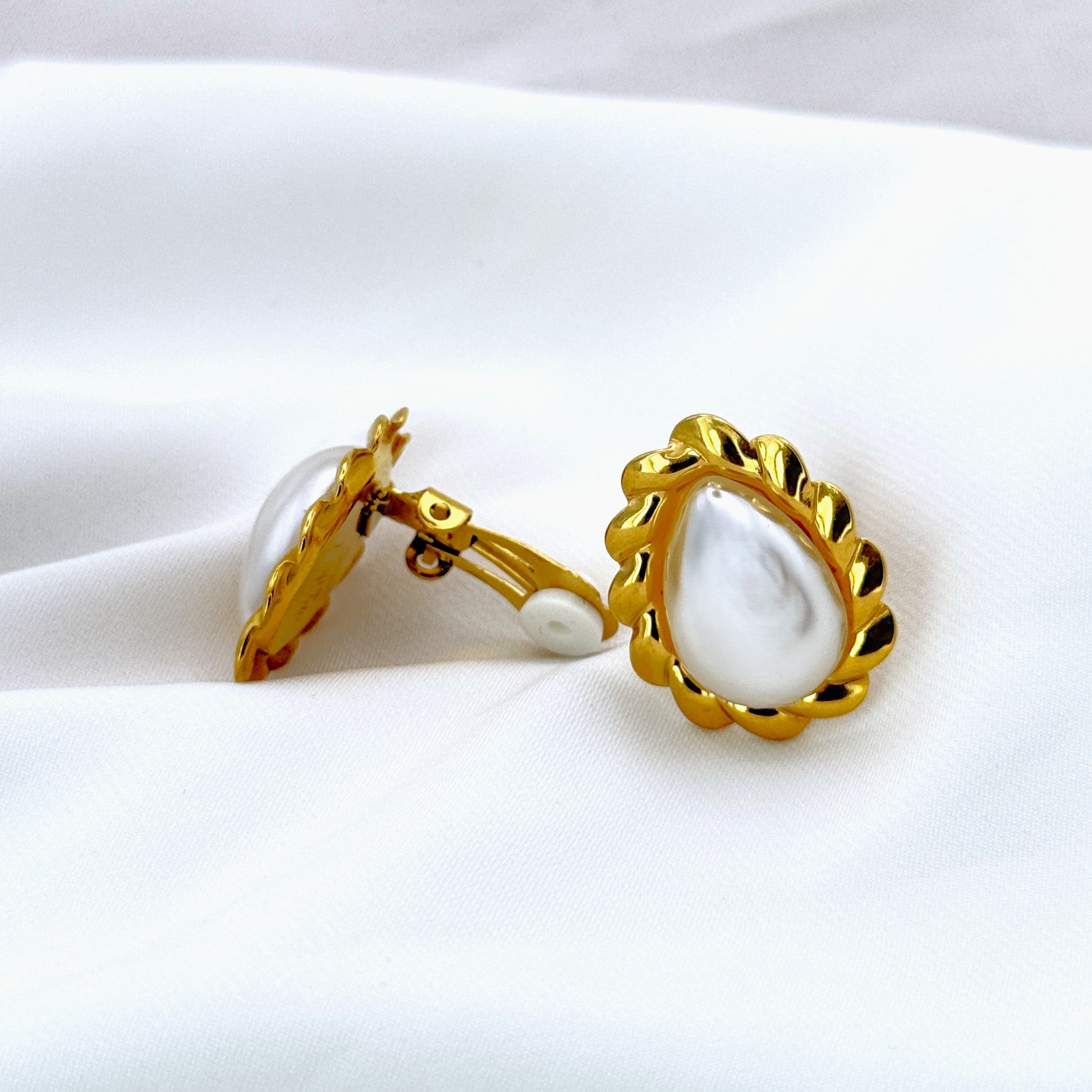 Σκουλαρίκια Ατσάλινα Κλιπς Με Vintage Πέρλα