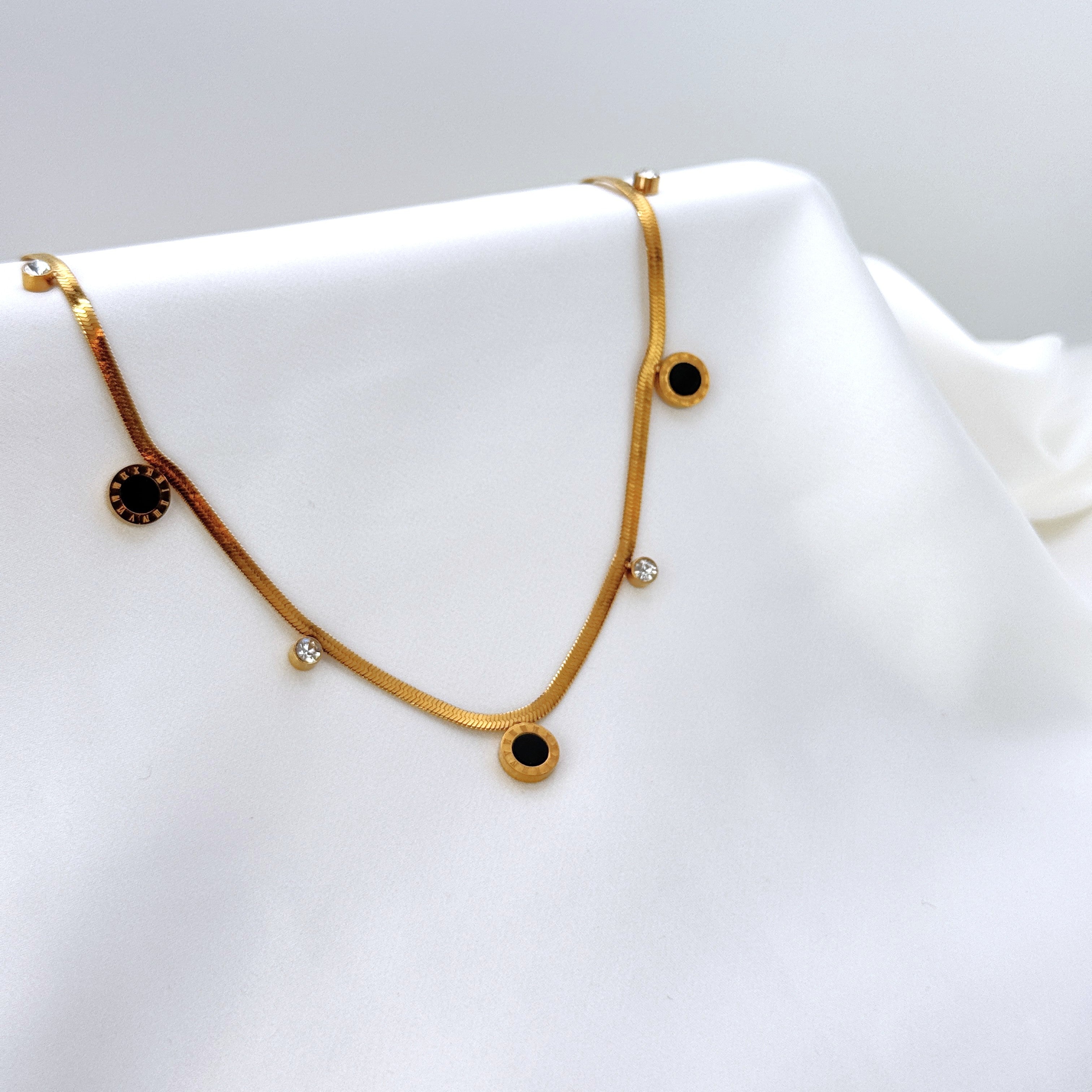 Χρυσό Κολιέ "Midnight Roman" Σε Snake Chain