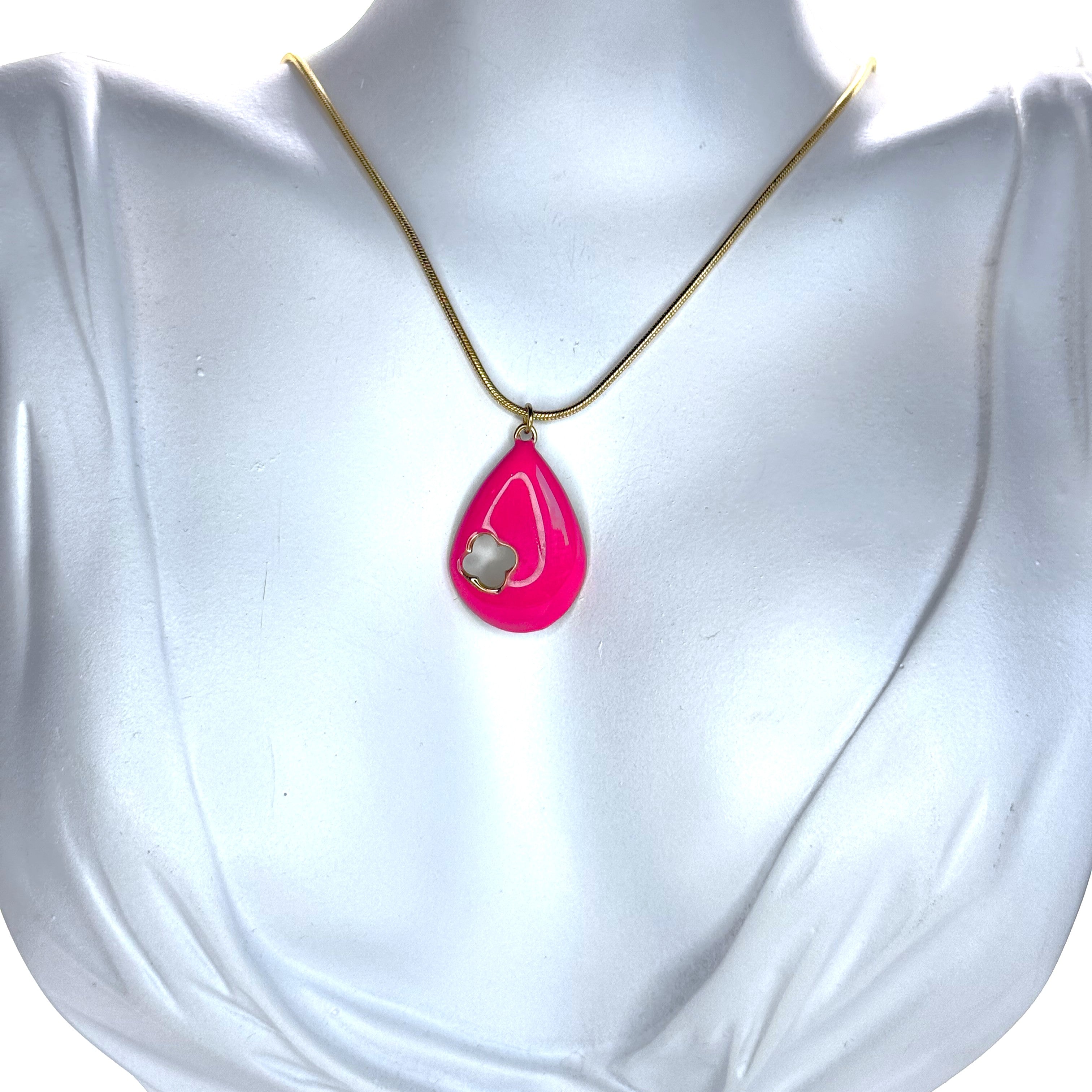 Κολιέ Οβάλ Στοιχείο Πολυτελείας