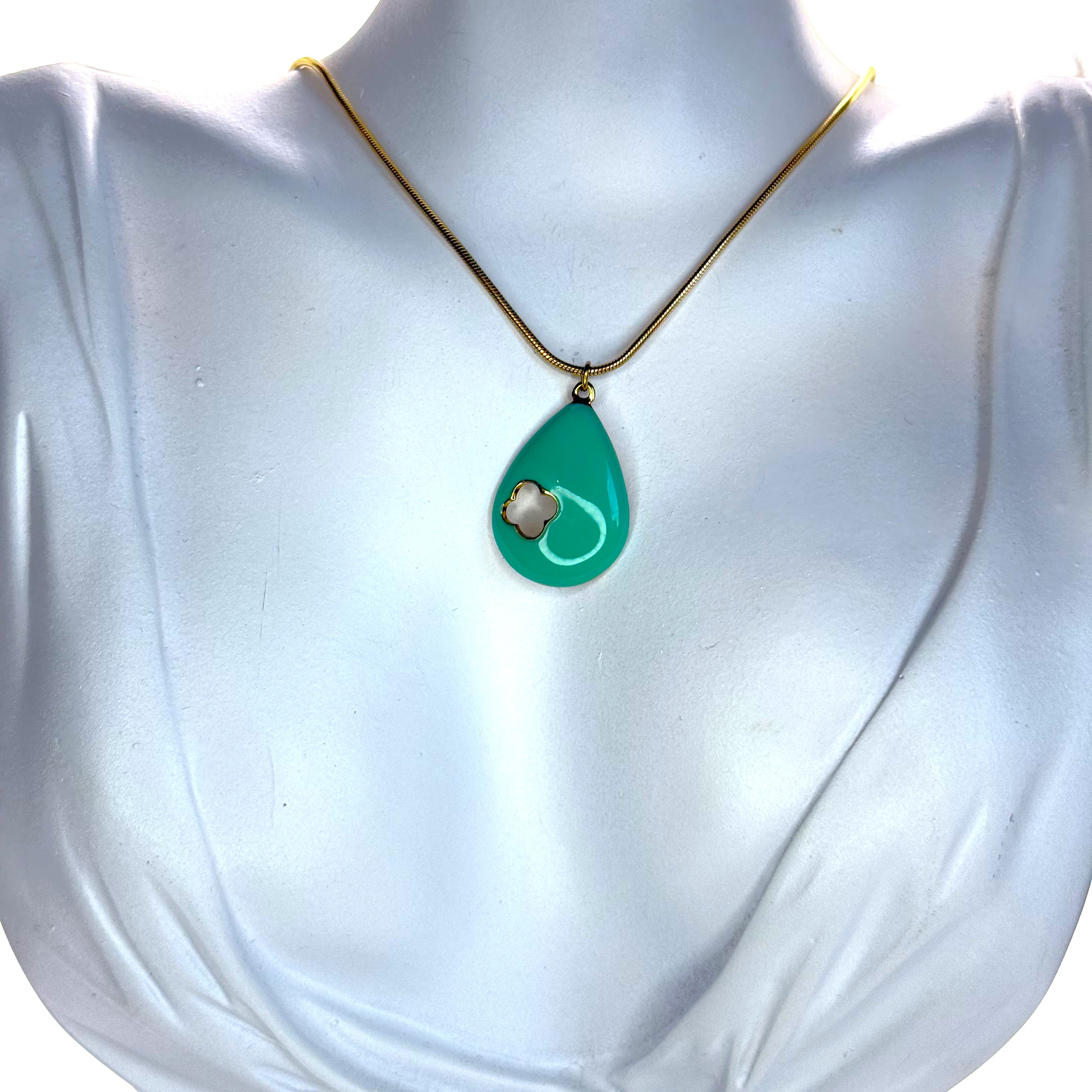 Κολιέ Οβάλ Στοιχείο Πολυτελείας