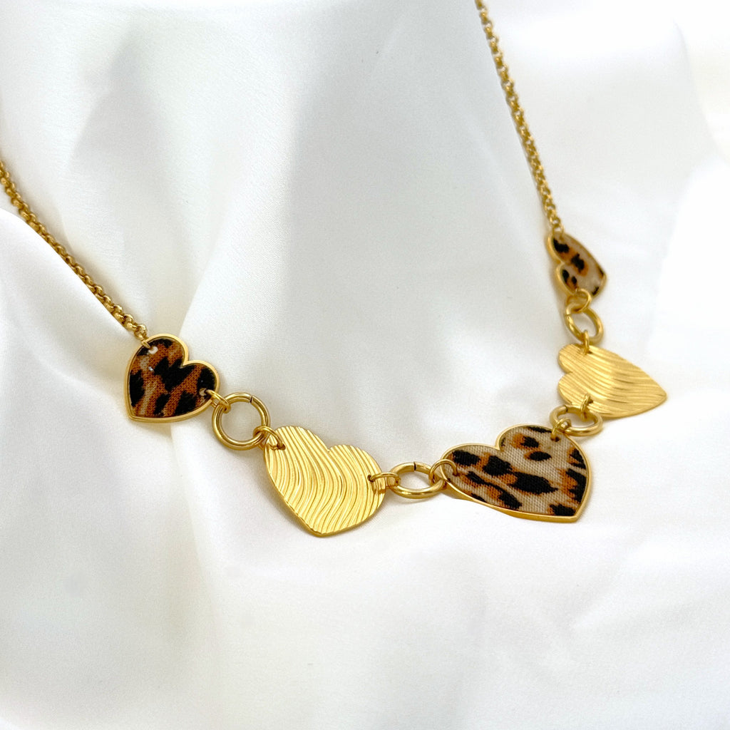 Κολιέ Ατσάλινο Τσόκερ Με Καρδιές Leopard Print