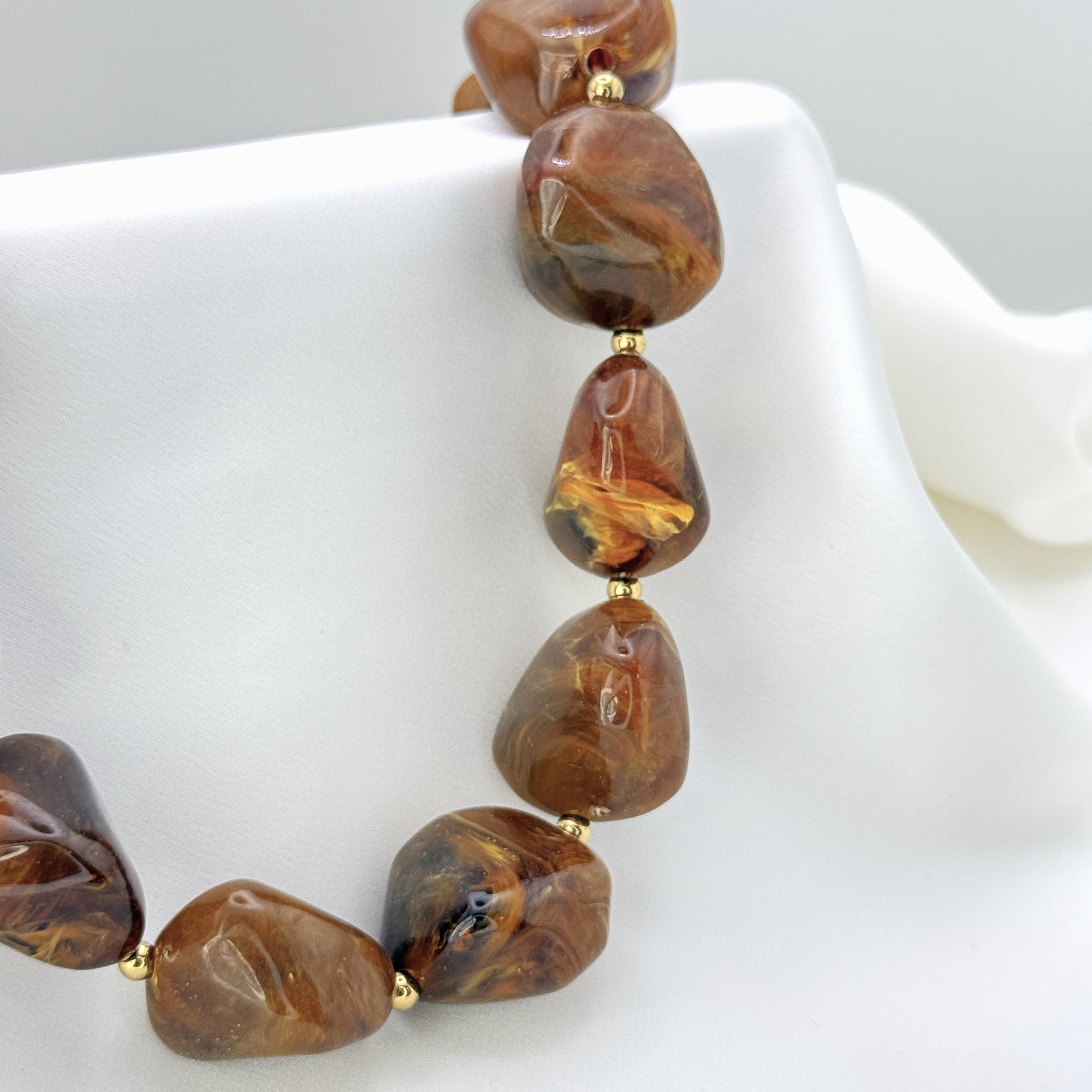 Chunky Κολιέ Με Μεγάλες Χάντρες Ρητίνης