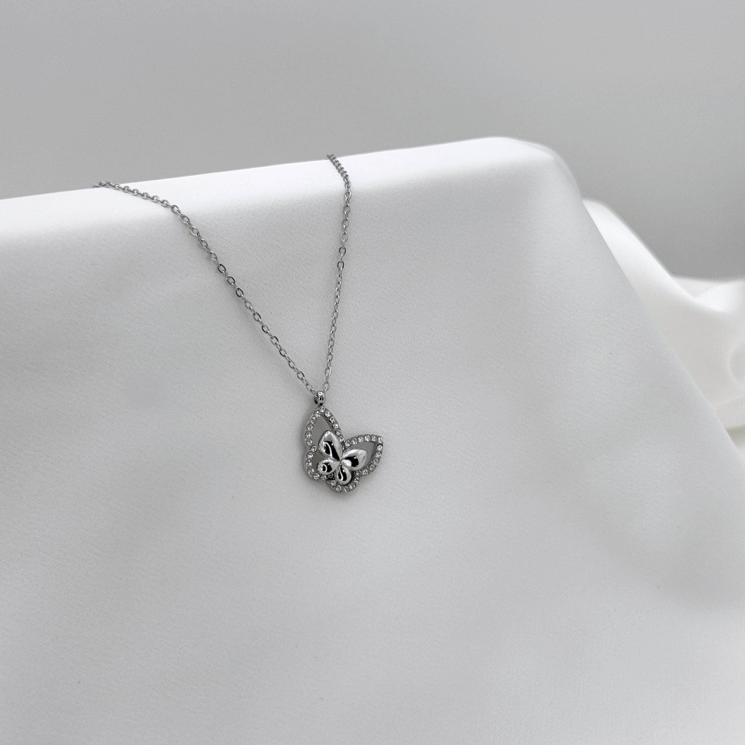 Κολιέ "Eternal Butterfly" Με Διπλό Σχέδιο Και Περίγραμμα Από Κρύσταλλα