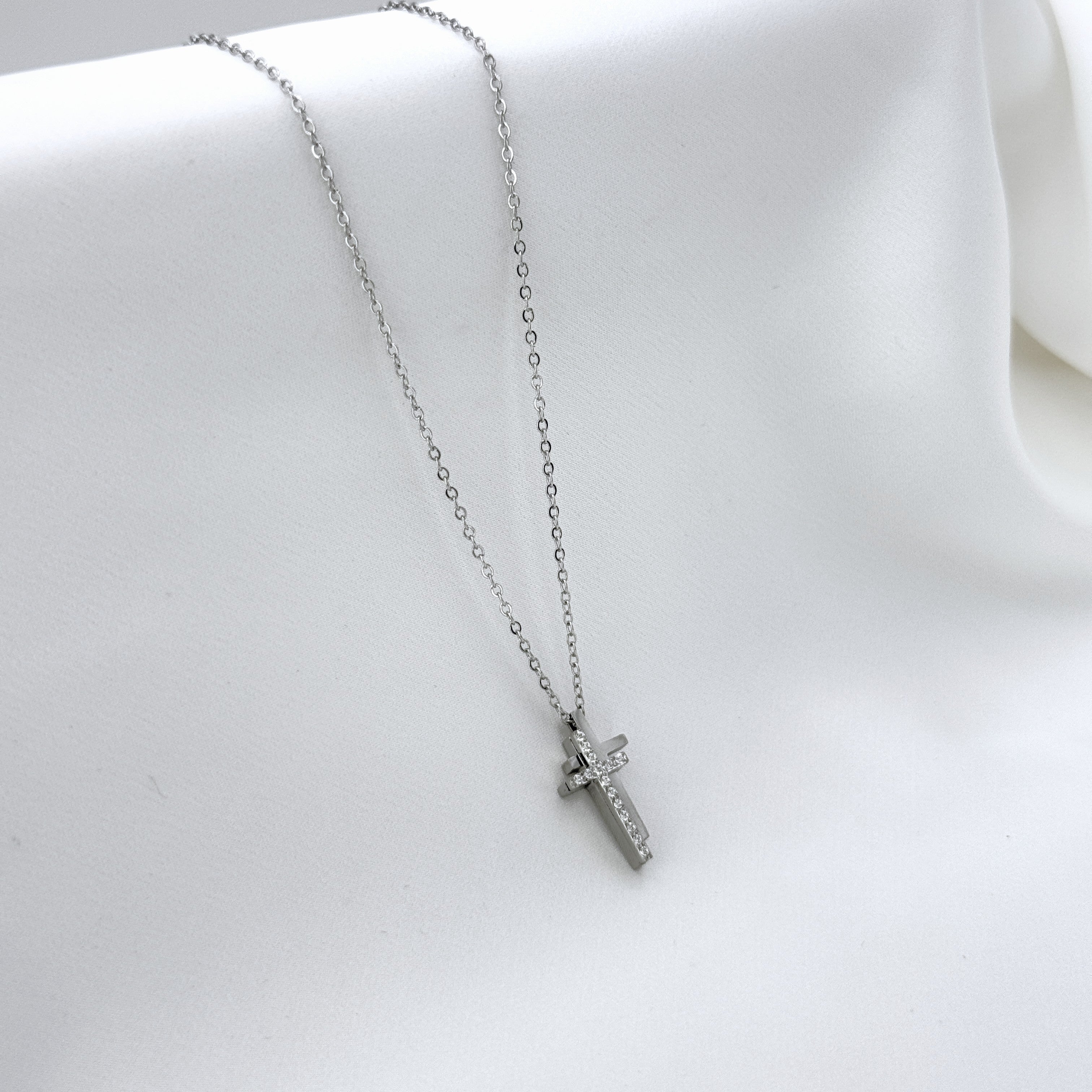 Κολιέ "Double Layer Cross" Με Κρύσταλλα Και Μοντέρνο Σχεδιασμό
