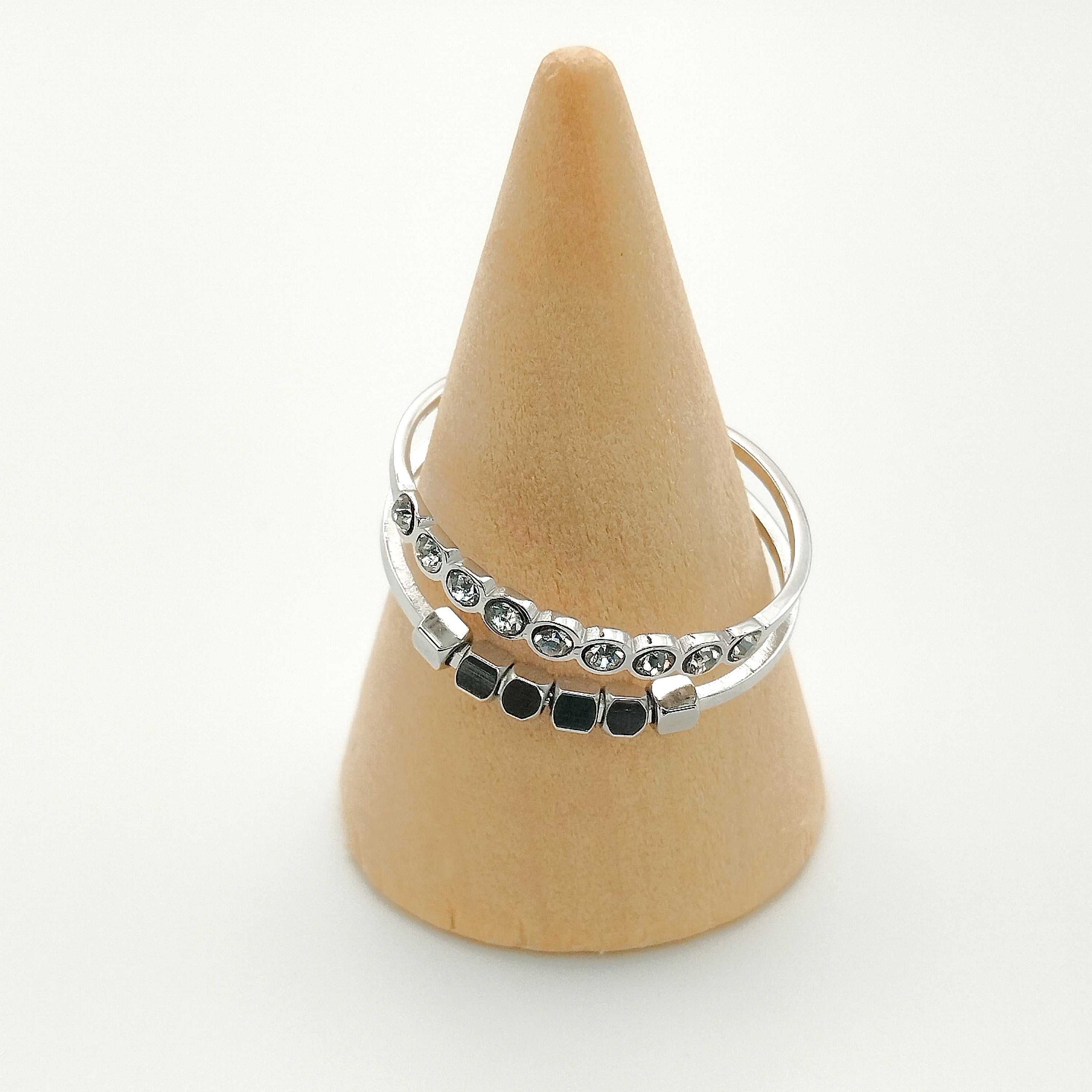 Δαχτυλίδι με διαμαντάκια & κύβους