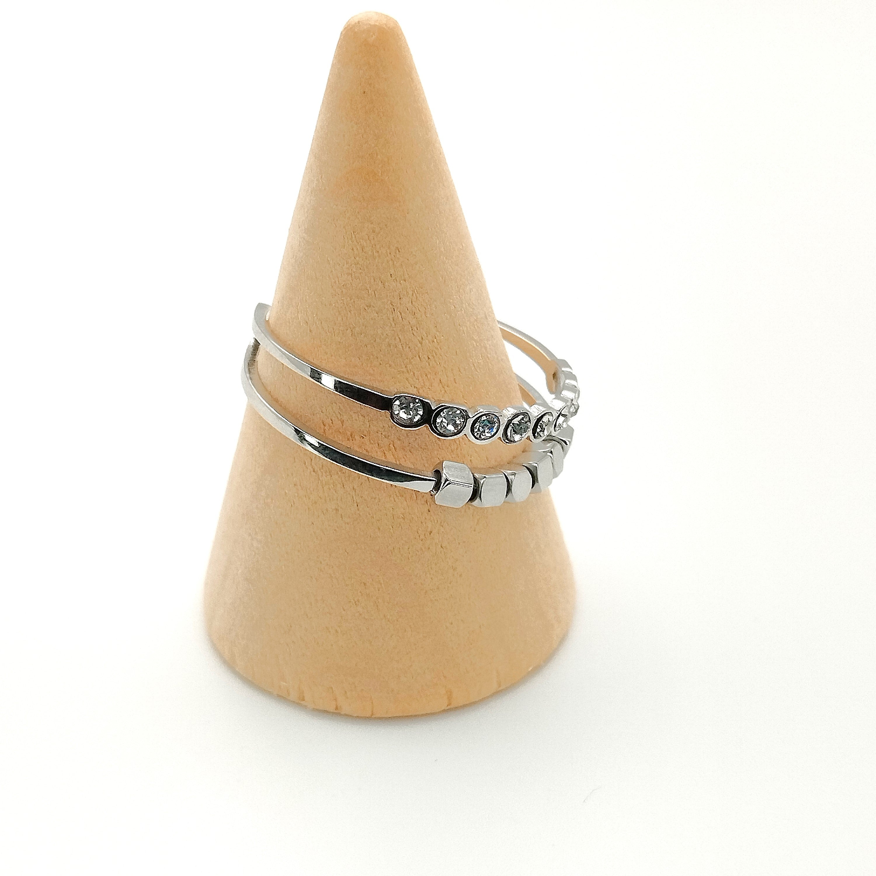 Δαχτυλίδι με διαμαντάκια & κύβους