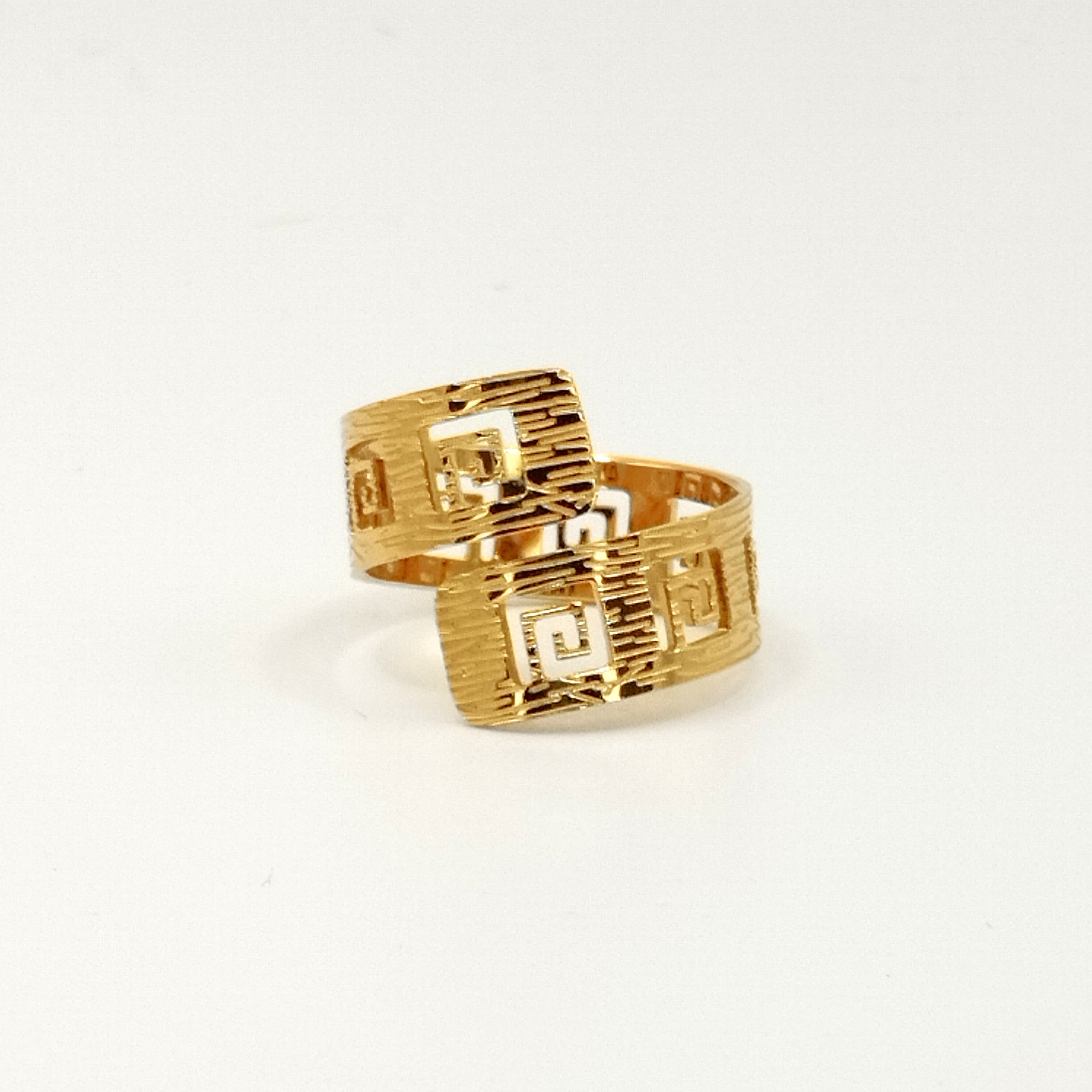 Δαχτυλίδι ασύμμετρο με σχέδια