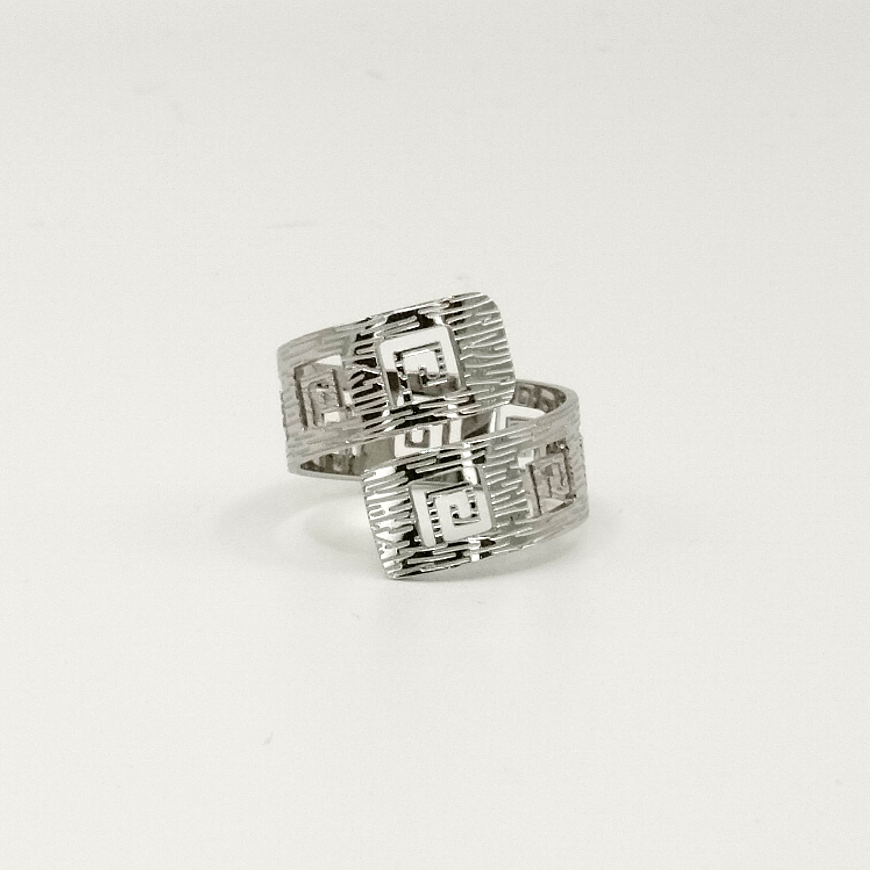 Δαχτυλίδι ασύμμετρο με σχέδια