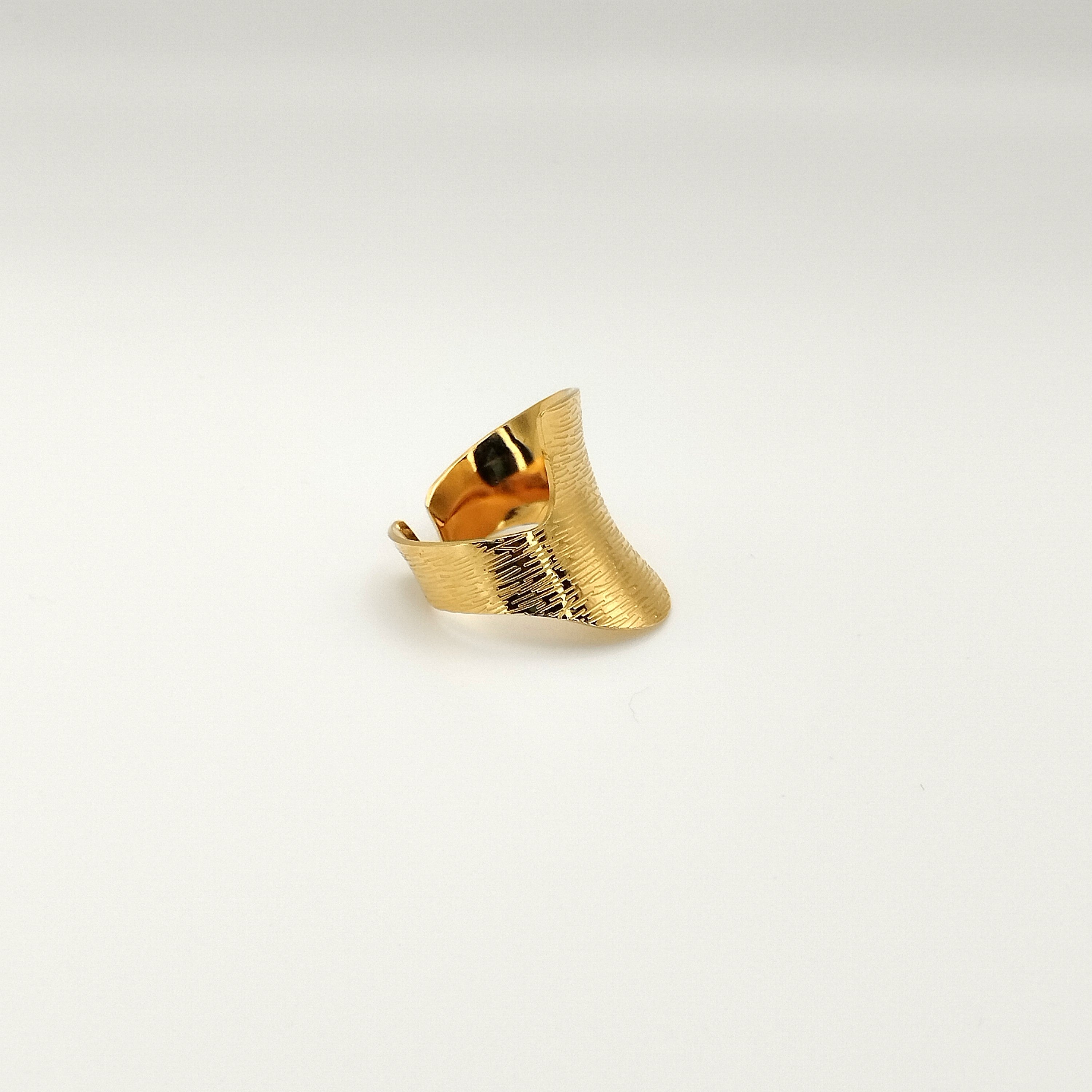 Δαχτυλίδι σφυρήλατο μεγάλο