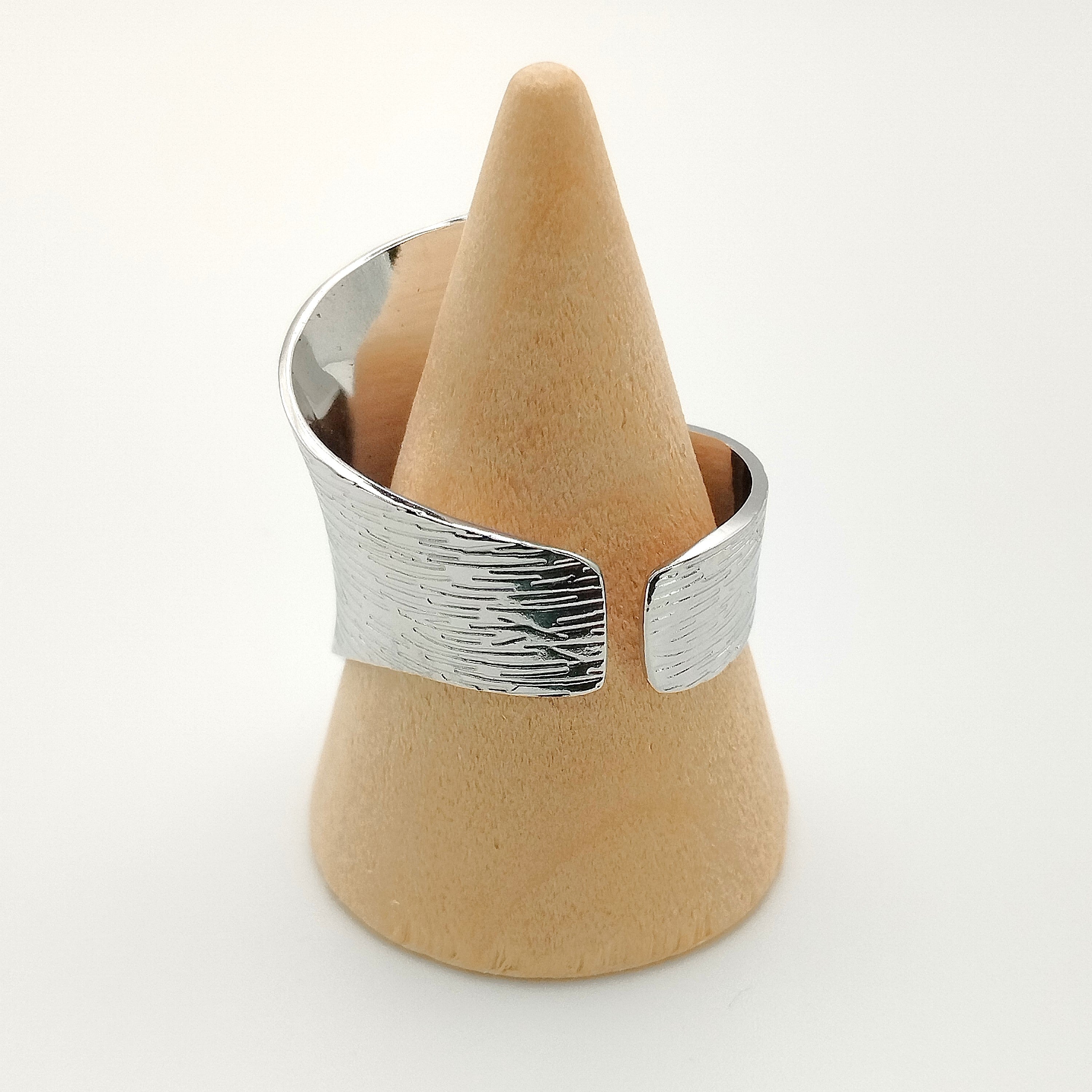 Δαχτυλίδι σφυρήλατο μεγάλο