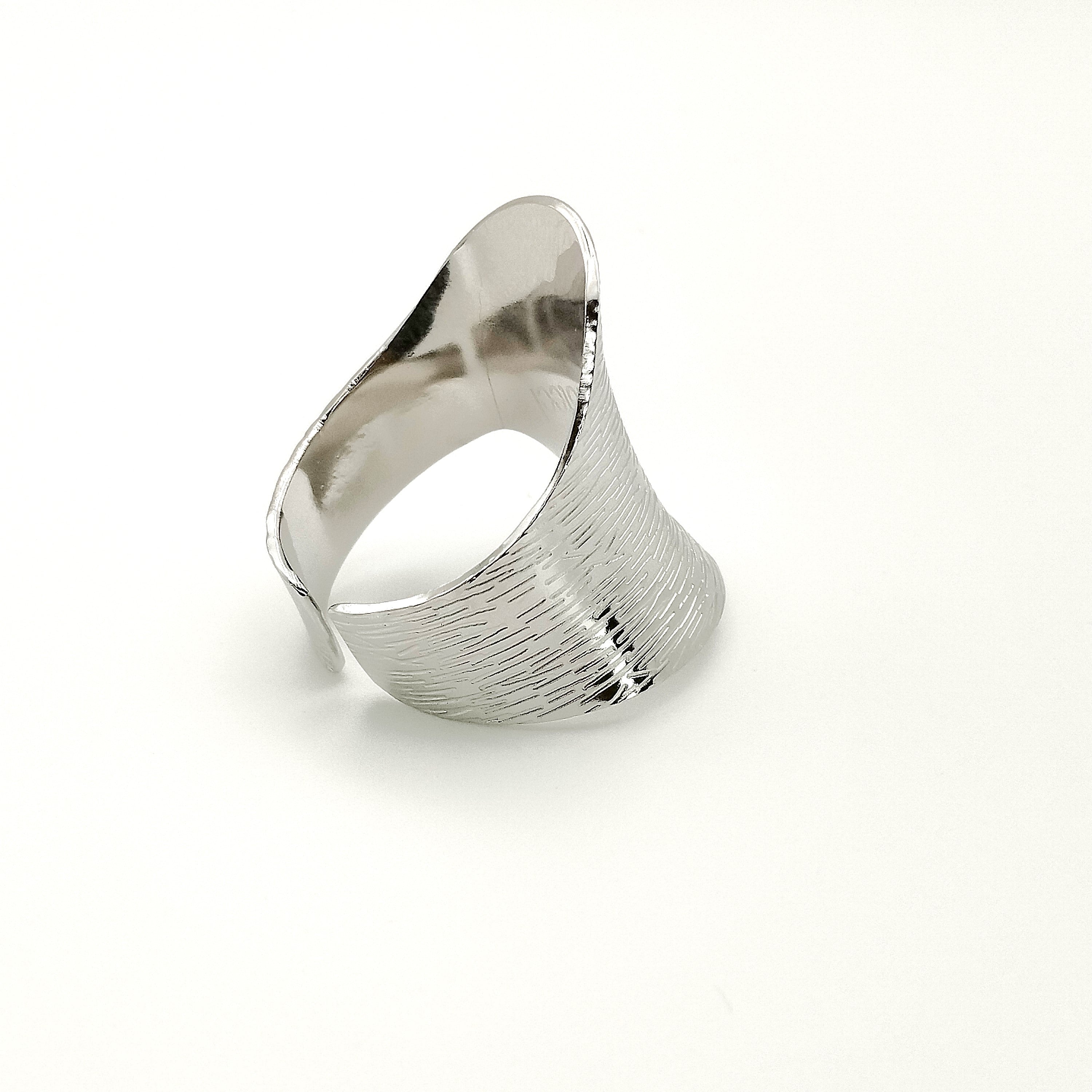 Δαχτυλίδι σφυρήλατο μεγάλο