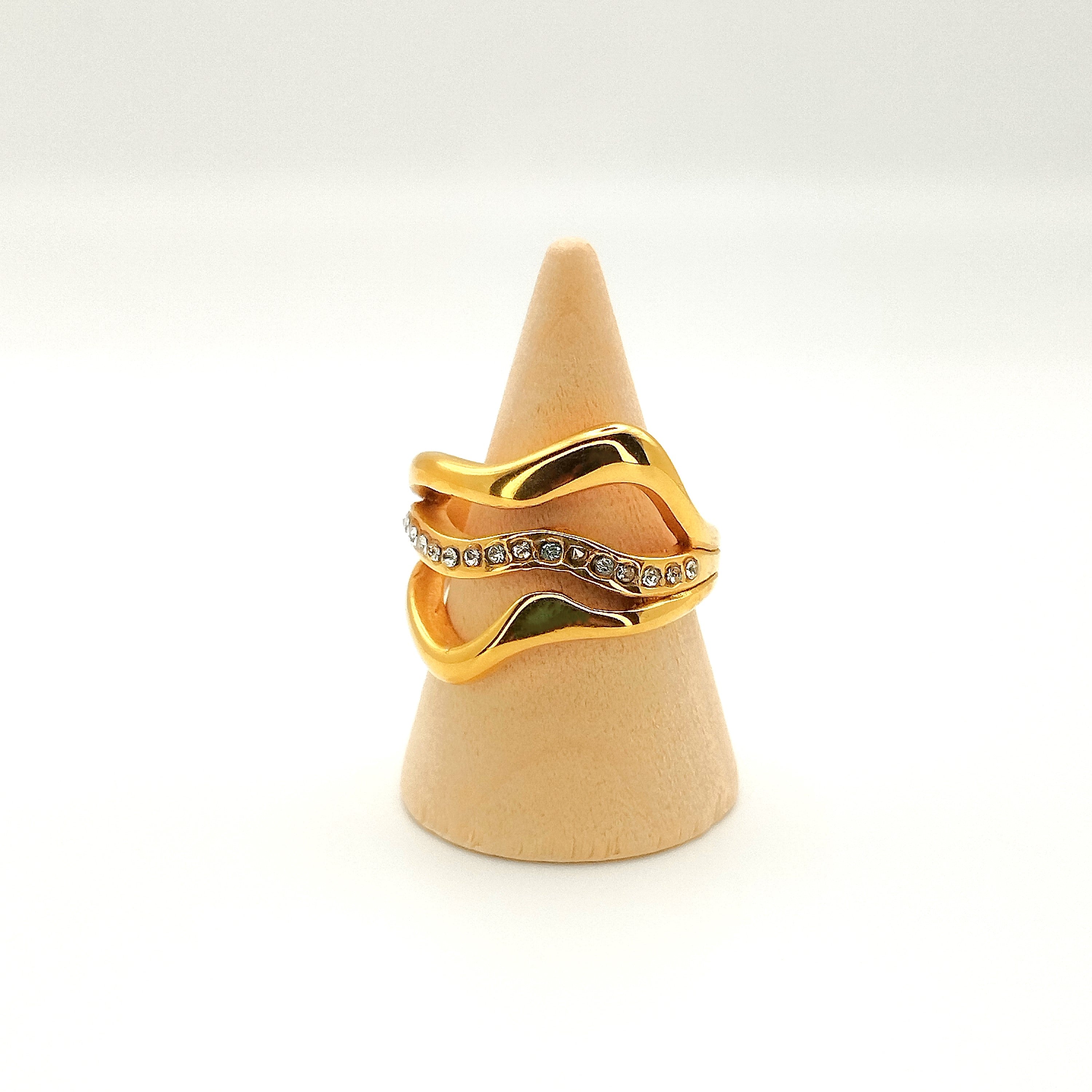 Δαχτυλίδι σφυρήλατο ασύμμετρο με διαμαντάκια