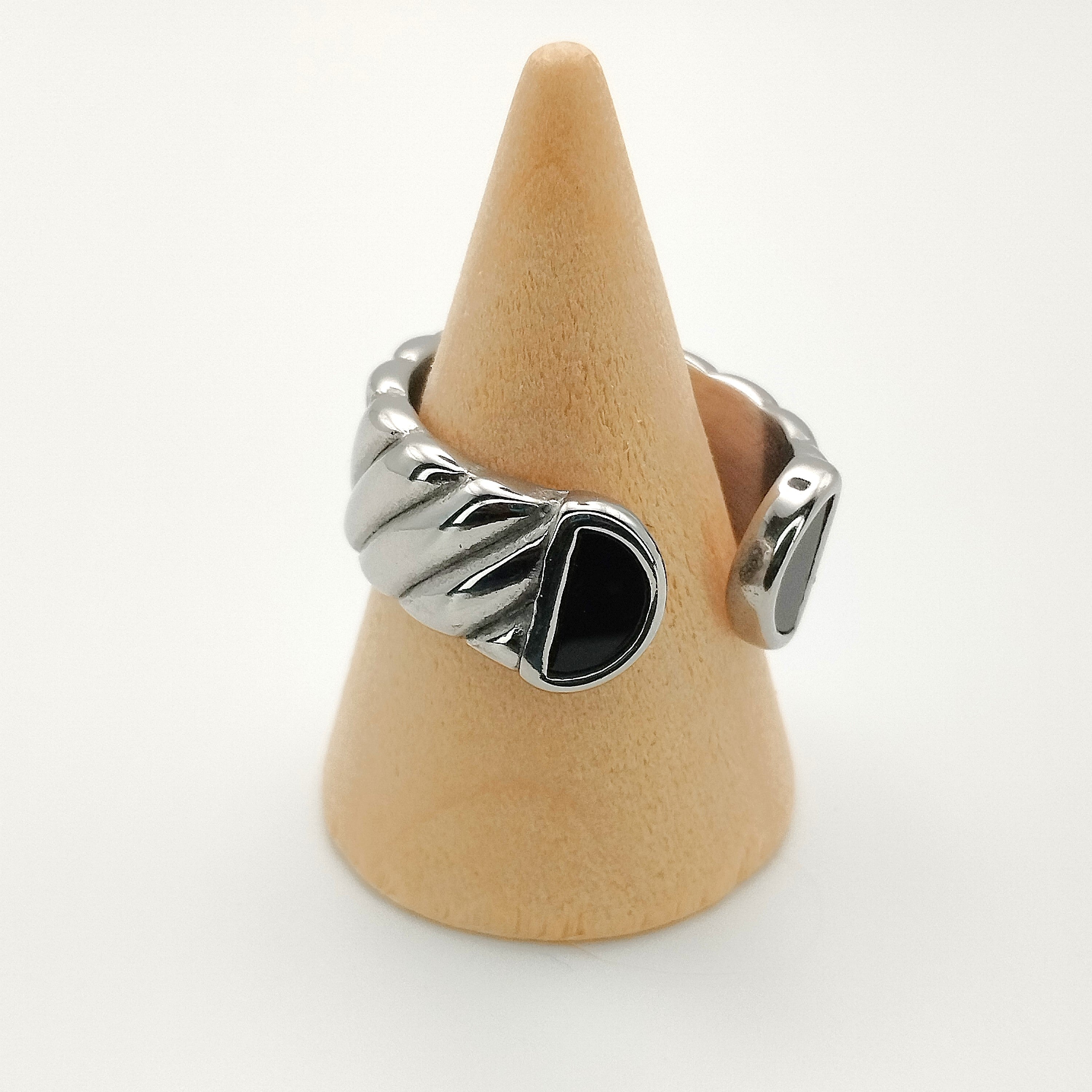 Δαχτυλίδι vintage ασύμμετρο