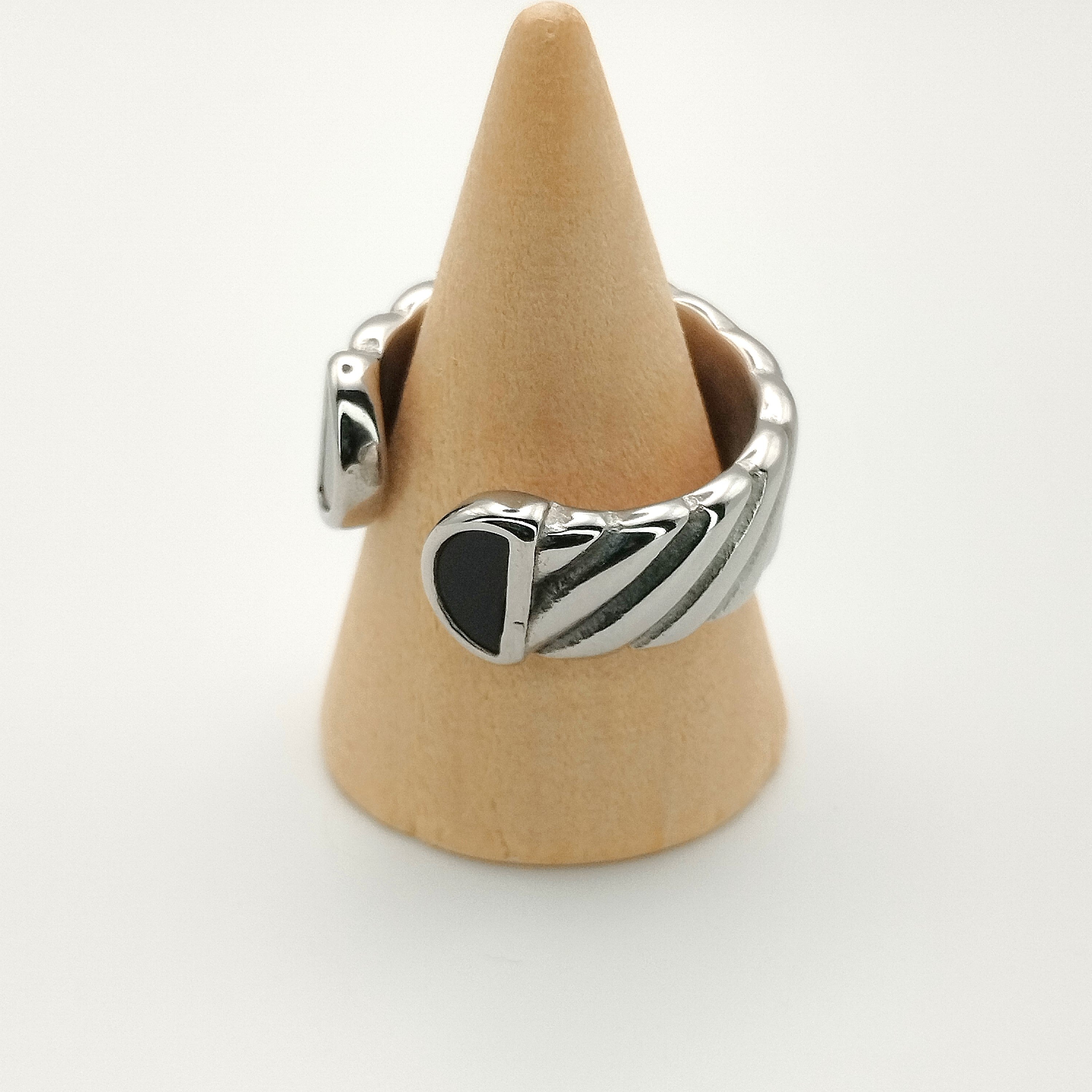 Δαχτυλίδι vintage ασύμμετρο