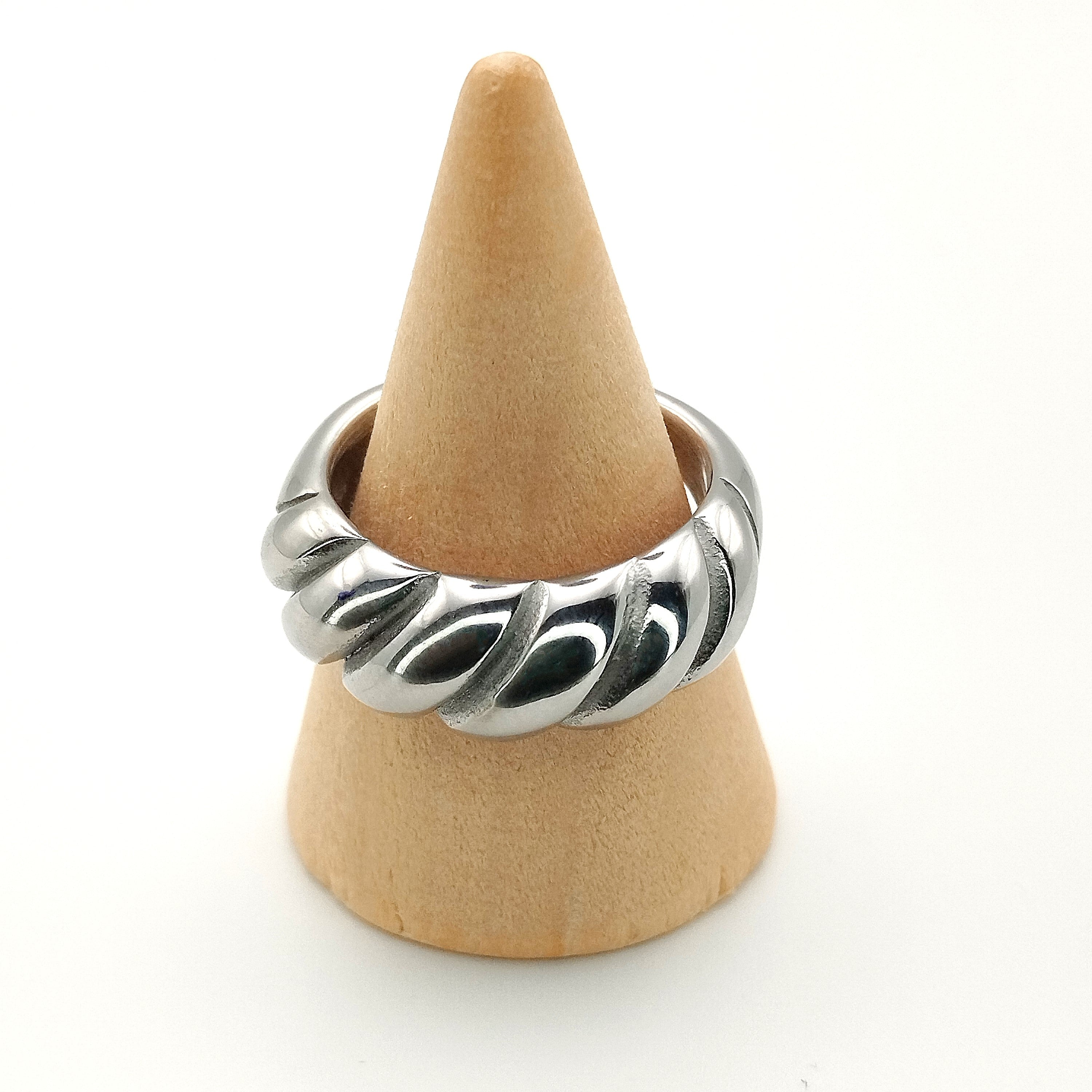 Δαχτυλίδι vintage σφυρήλατο