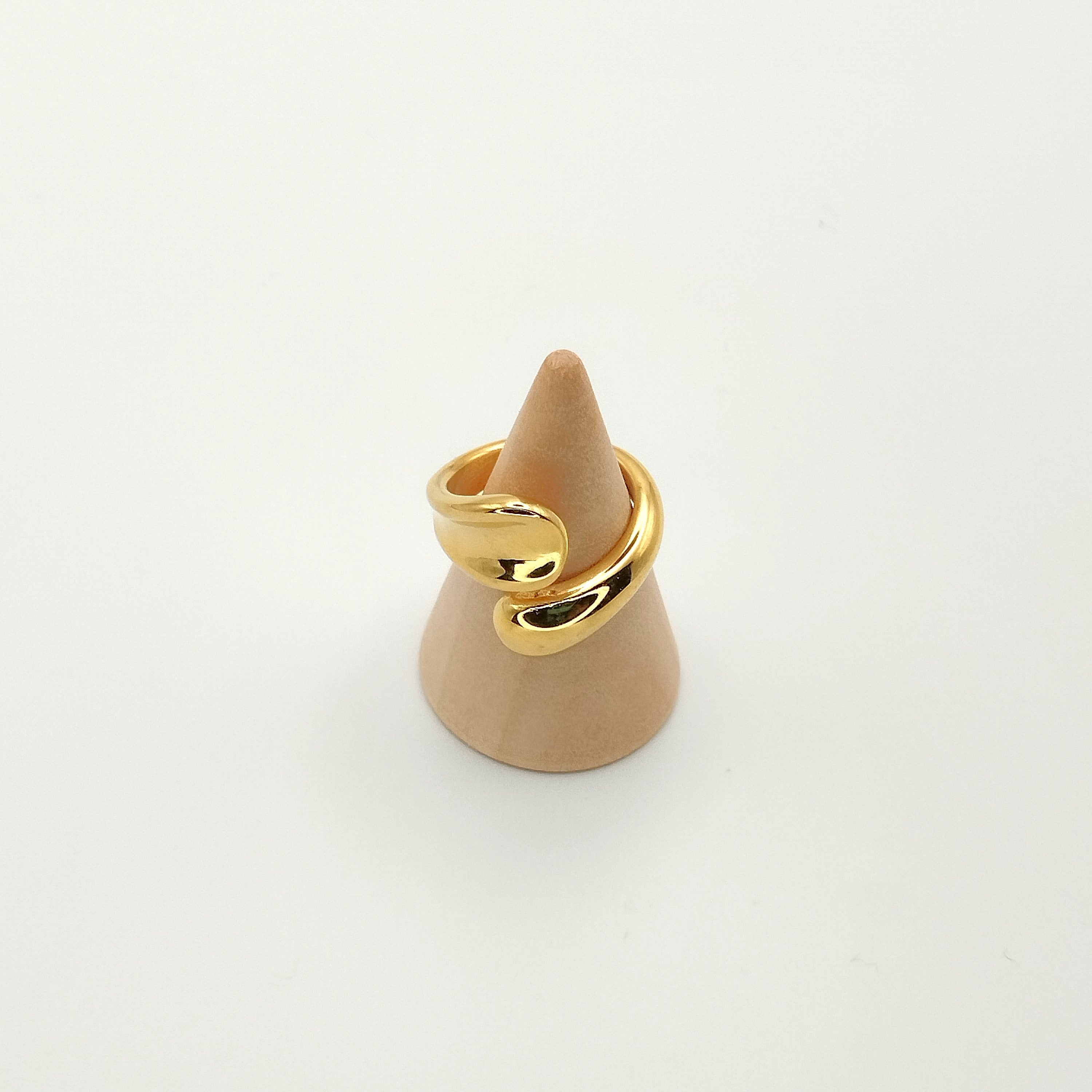 Σεβαλιέ δαχτυλίδι δάκρυ