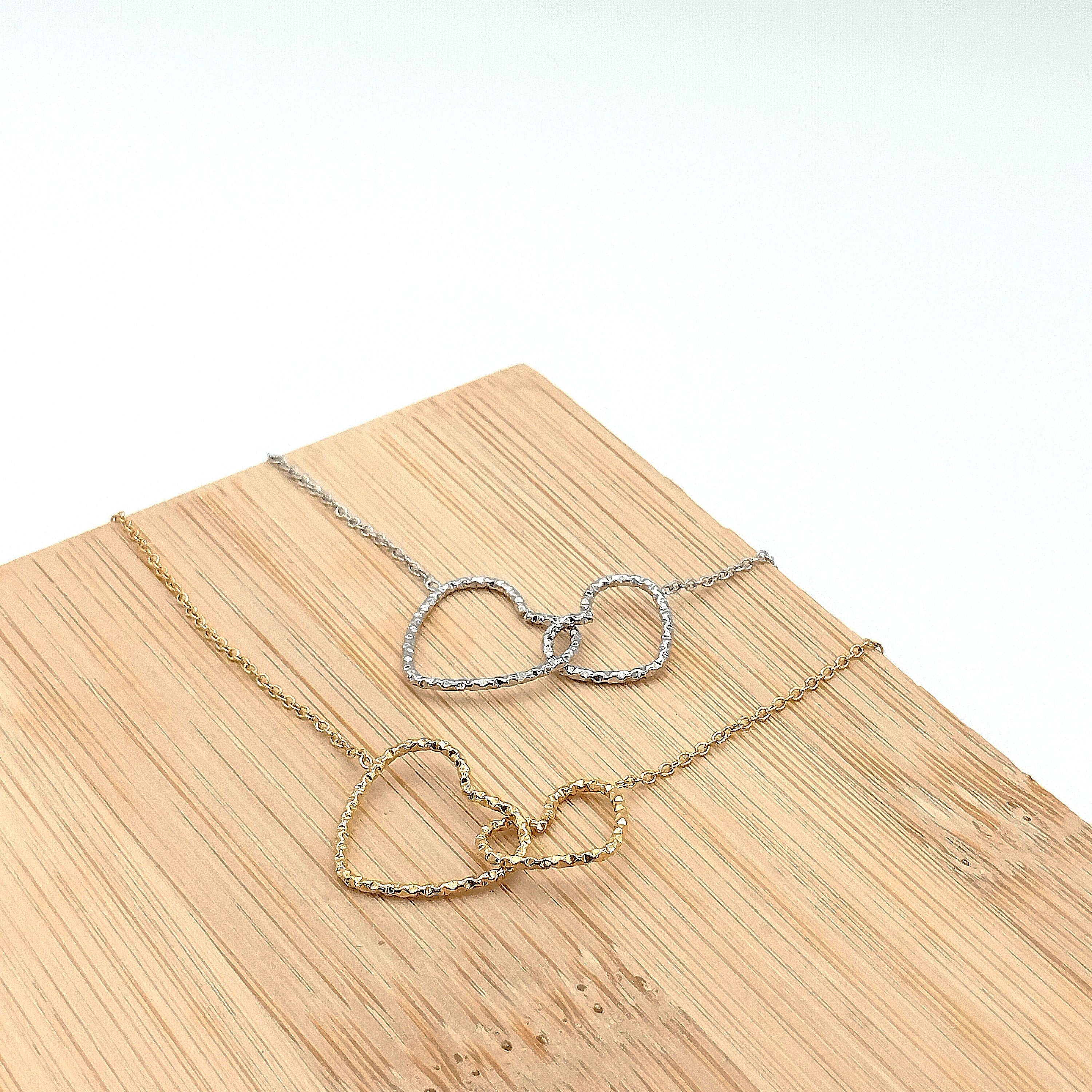 Βραχιόλι minimal με καρδιές 3