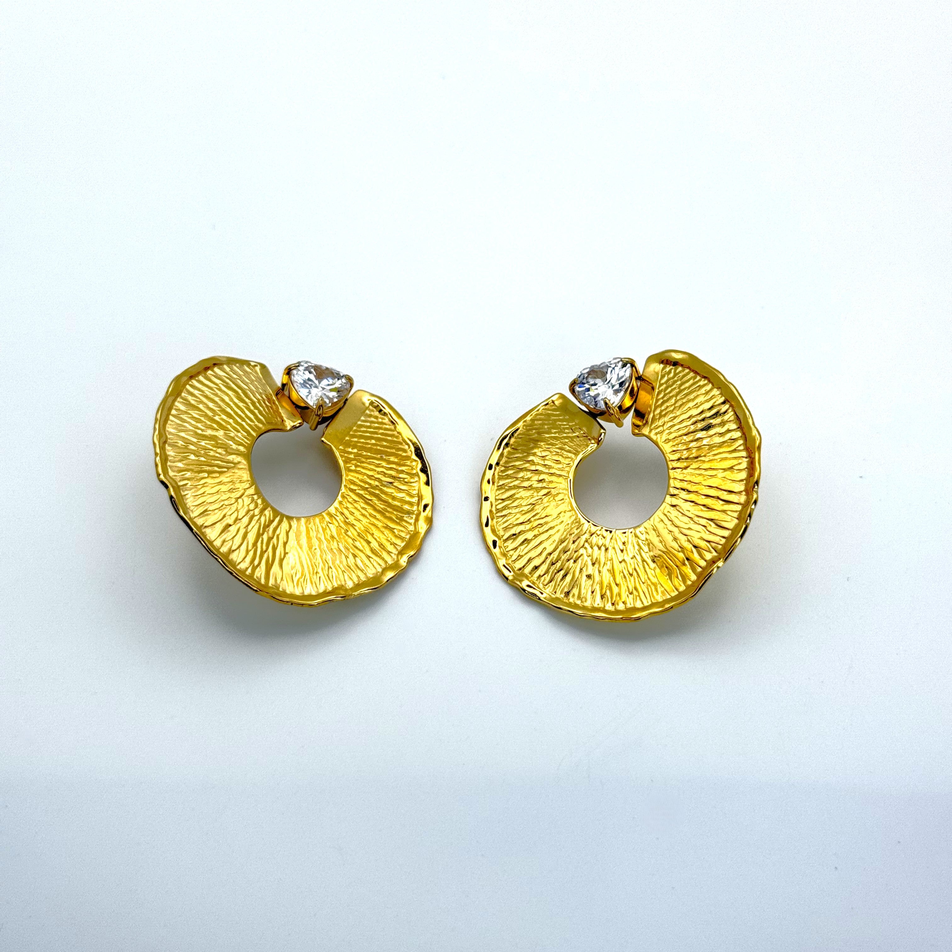 Σκουλαρίκια Πλακέ Με Διαμαντάκια